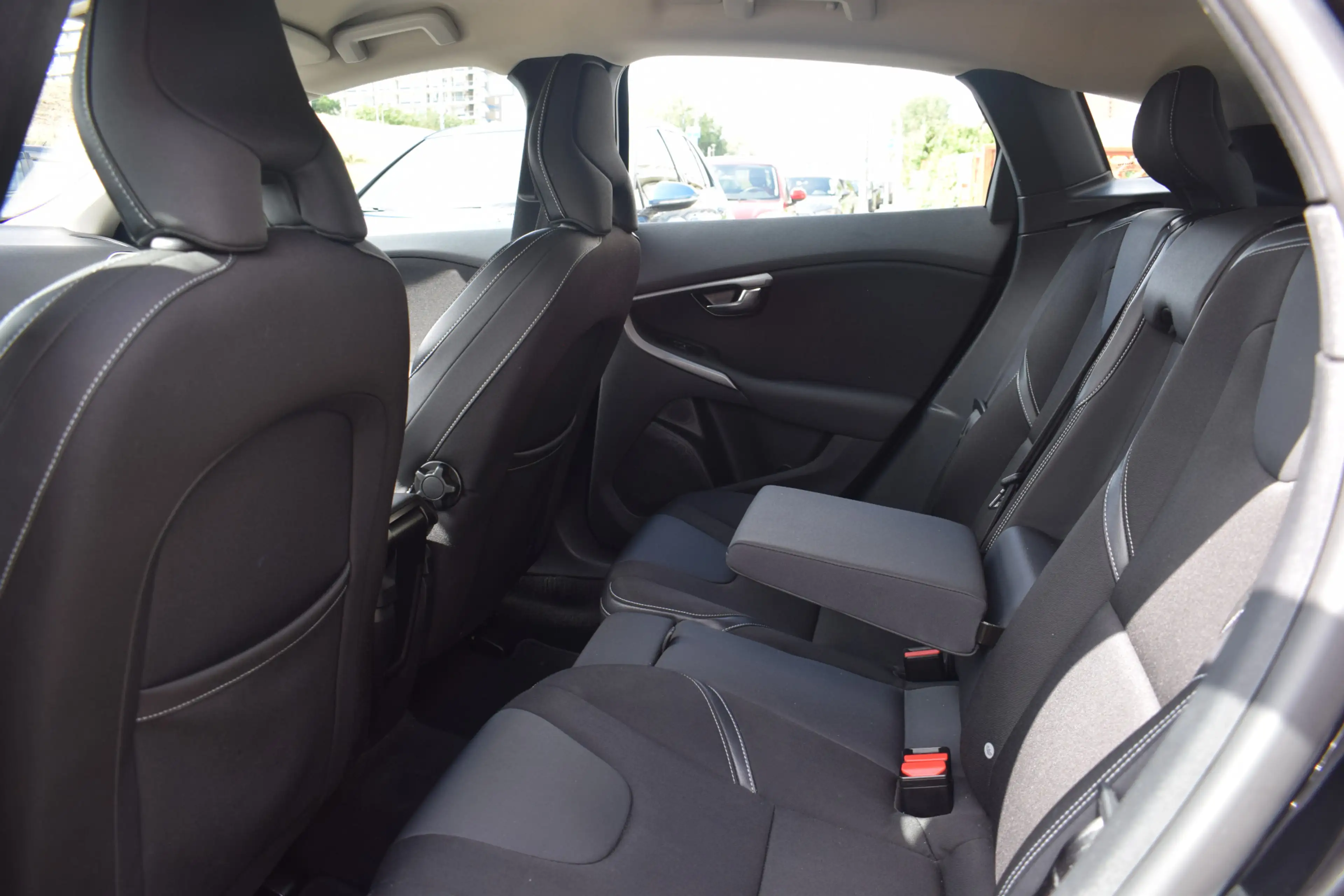 Volvo V40 2.0 T2 Inscription 103.914 — photo 15