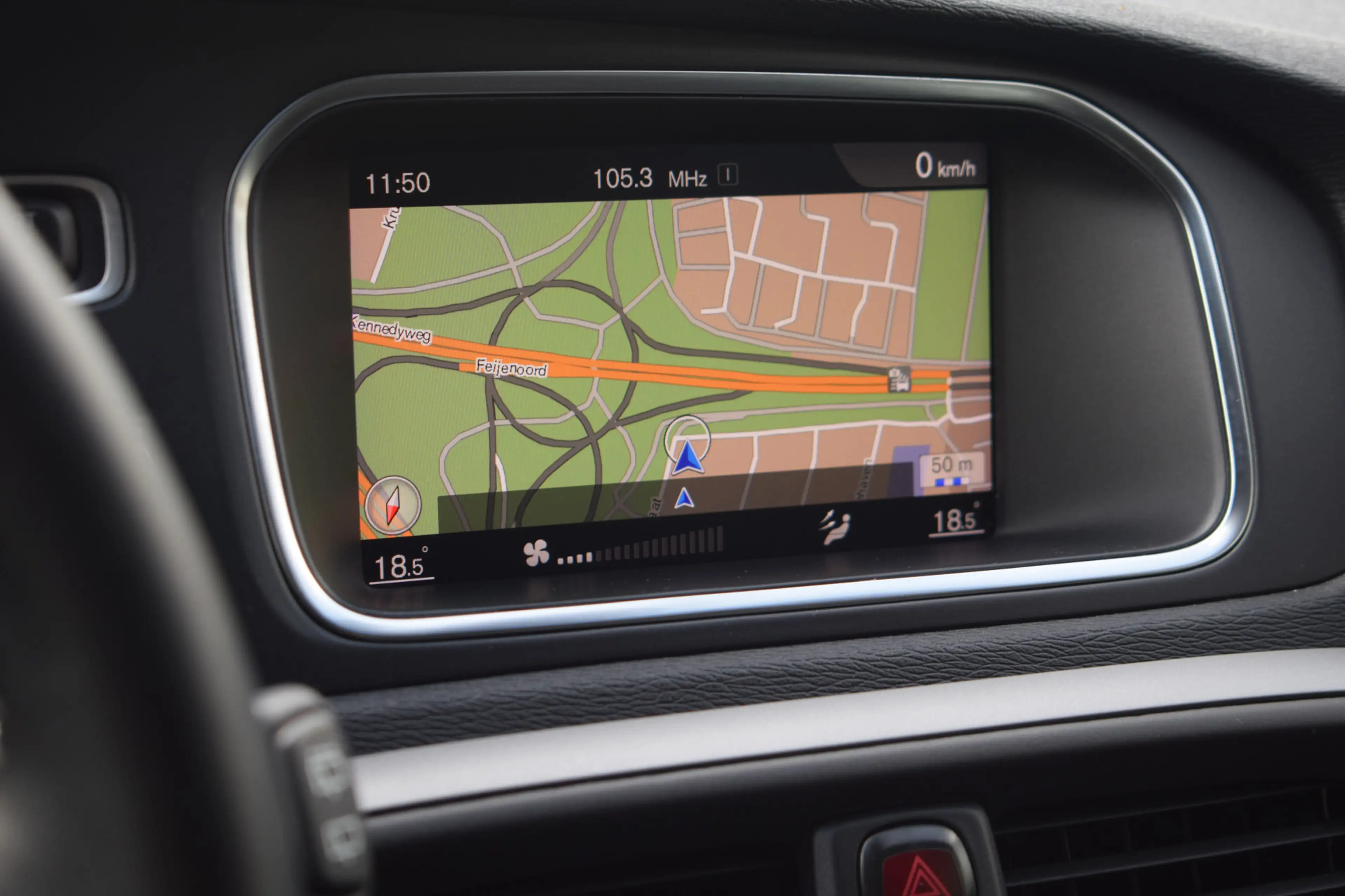 Volvo V40 2.0 T2 Inscription 103.914 — photo 25