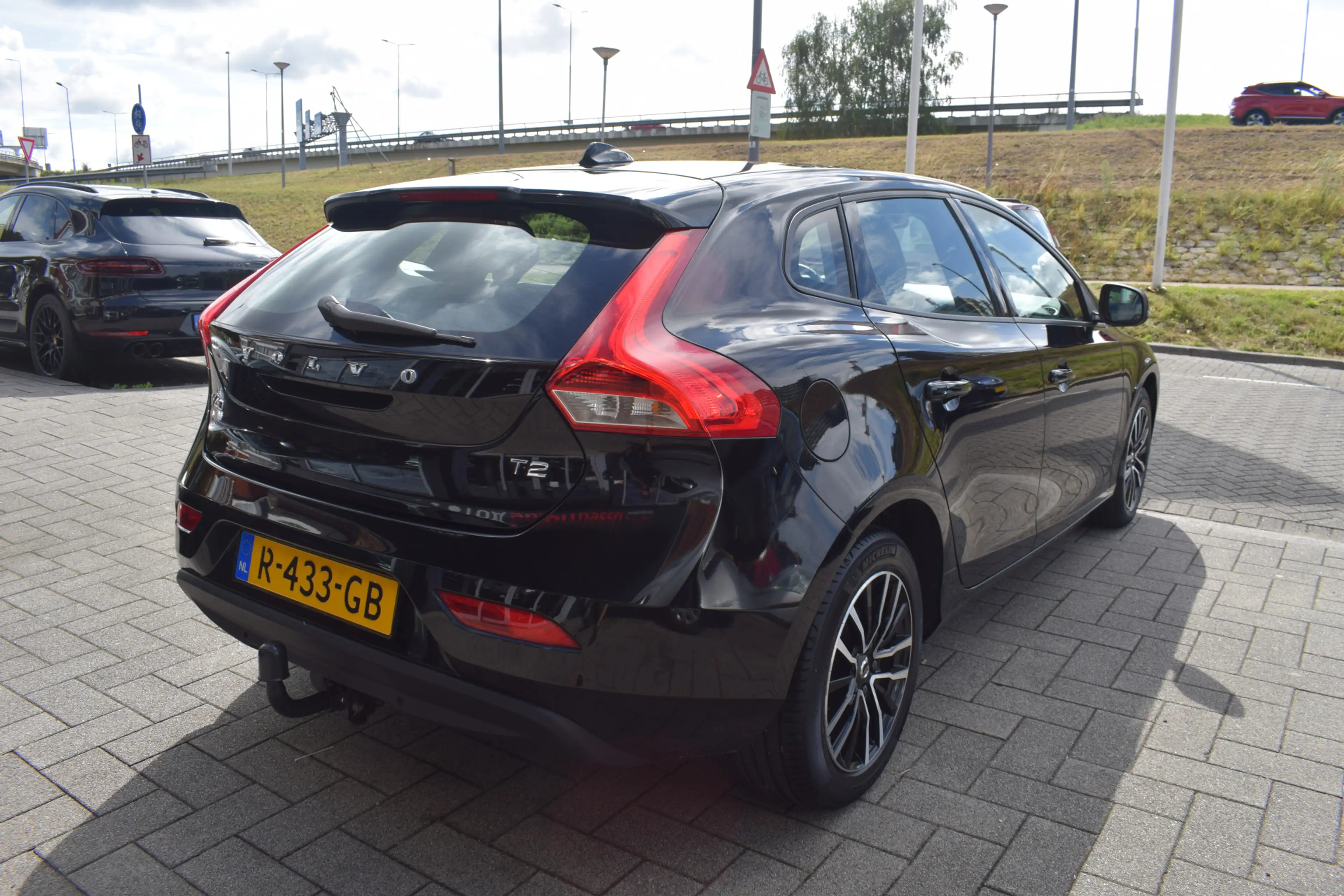 Volvo V40 2.0 T2 Inscription 103.914 — photo 8