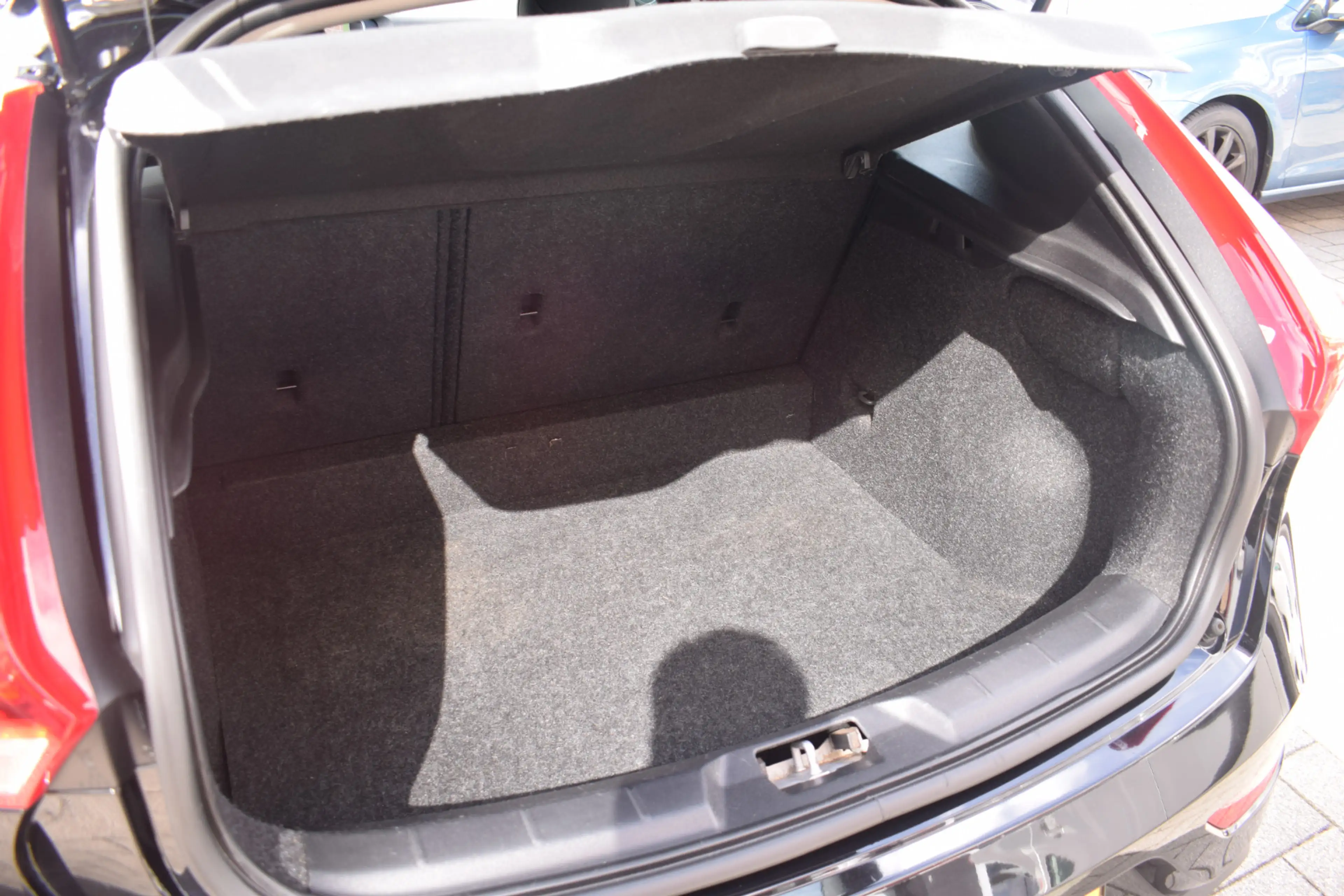 Volvo V40 2.0 T2 Inscription 103.914 — photo 32