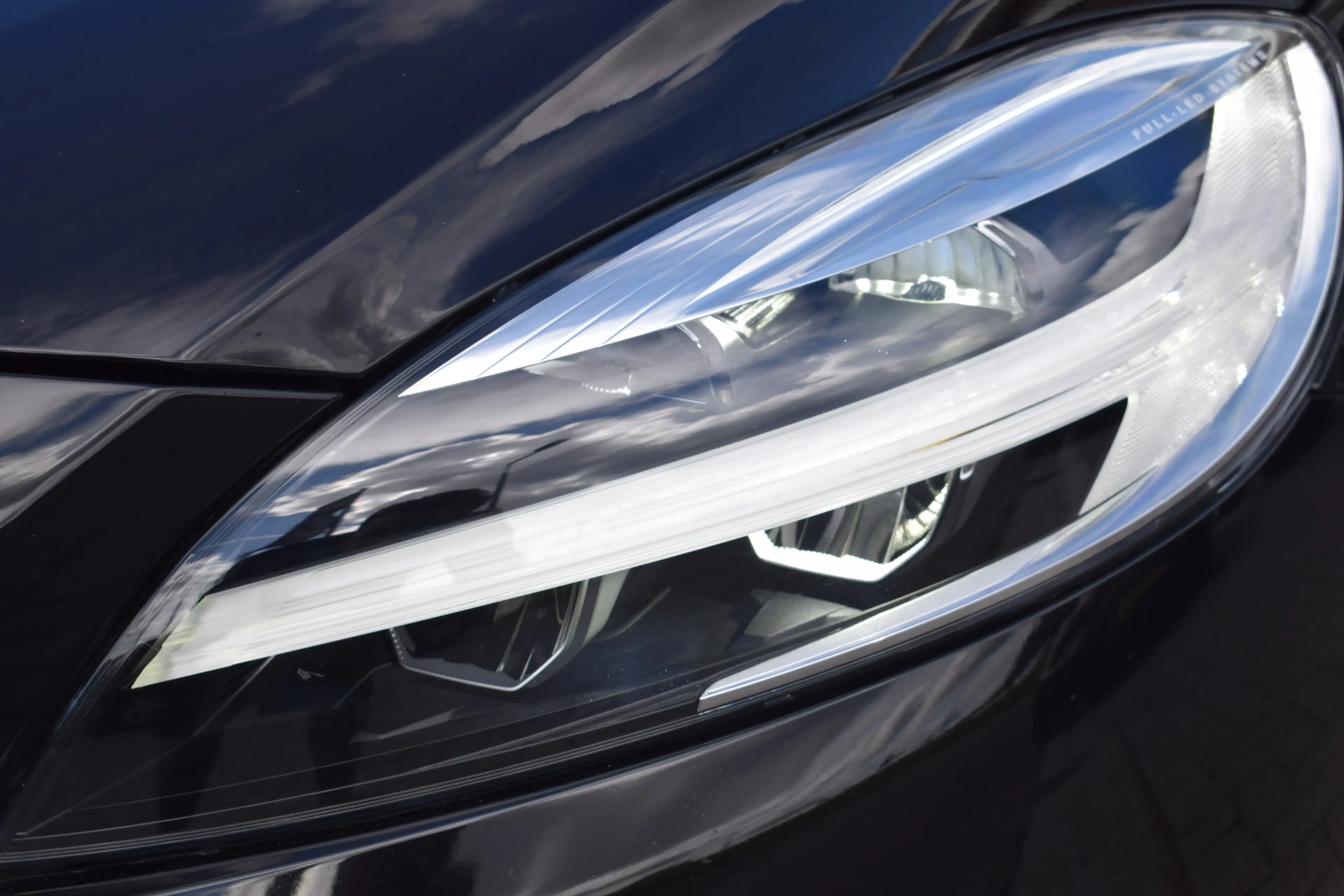 Volvo V40 2.0 T2 Inscription 103.914 — photo 21
