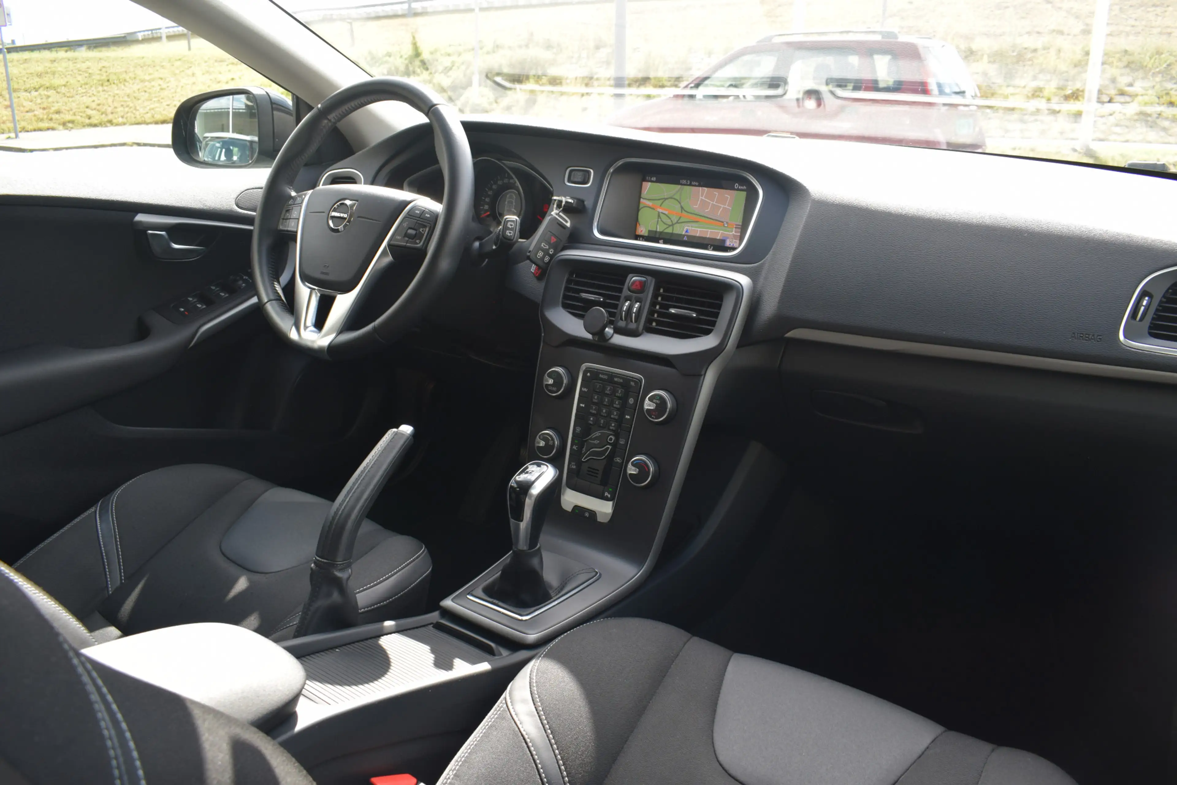 Volvo V40 2.0 T2 Inscription 103.914 — photo 18