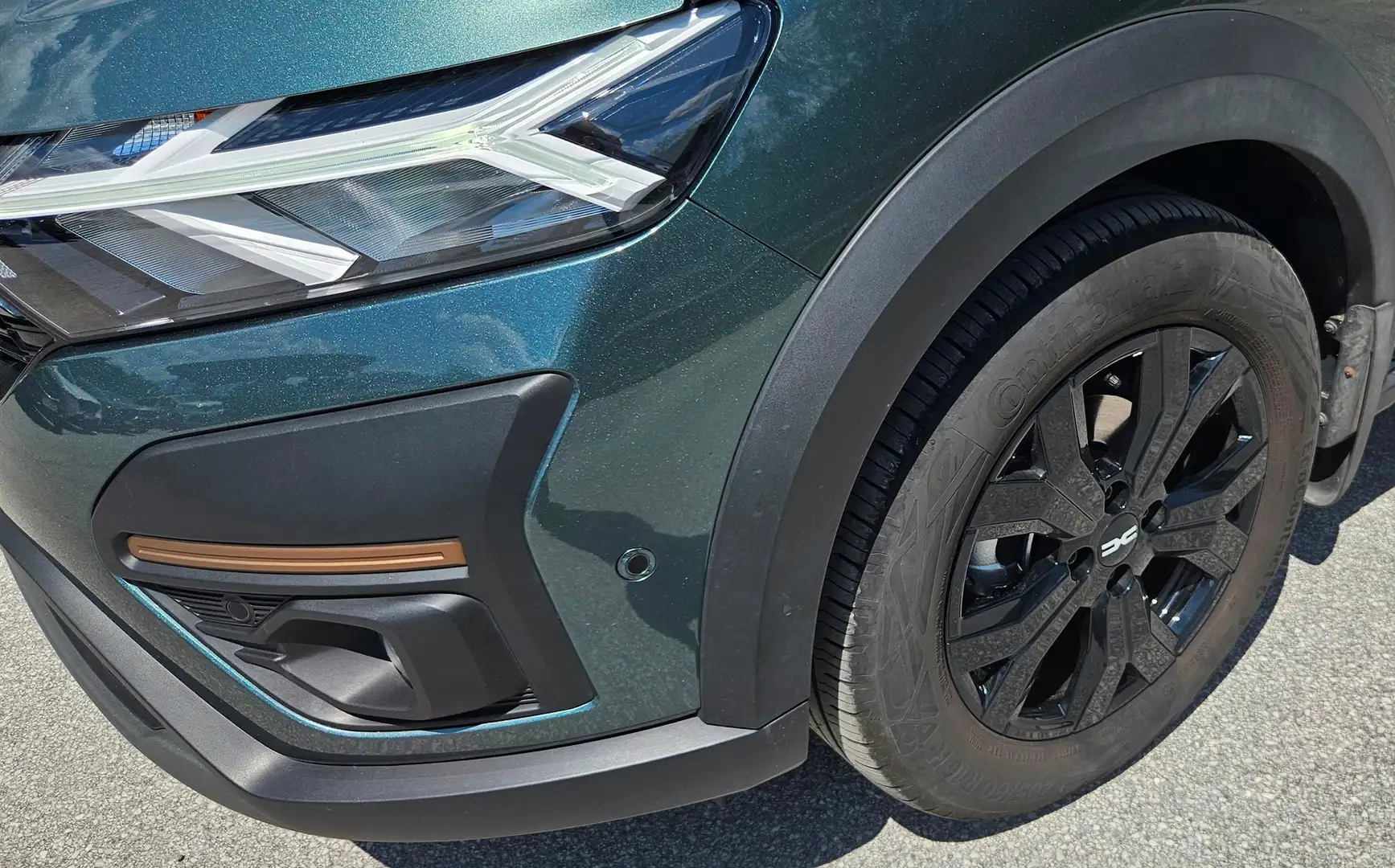 Dacia Sandero Stepway Extreme TCe 90 Automatik Grün - 2