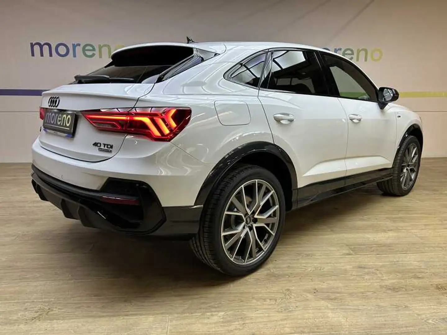 Audi Q3 Sportback 40 2.0 tdi S line Black Line Edition qua Bianco - 2