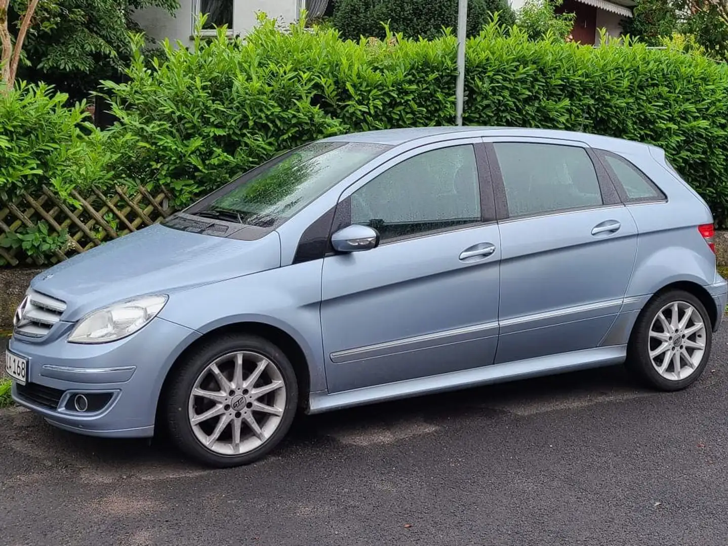 Mercedes-Benz B 180 B-Klasse Diesel CDI Silber - 1