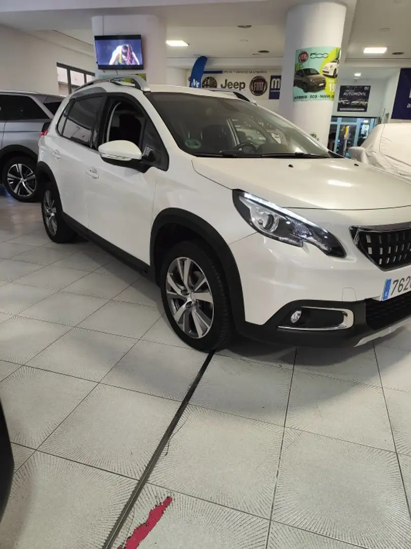 Peugeot 2008 1.2 PureTech S&S Active 110 Bianco - 1