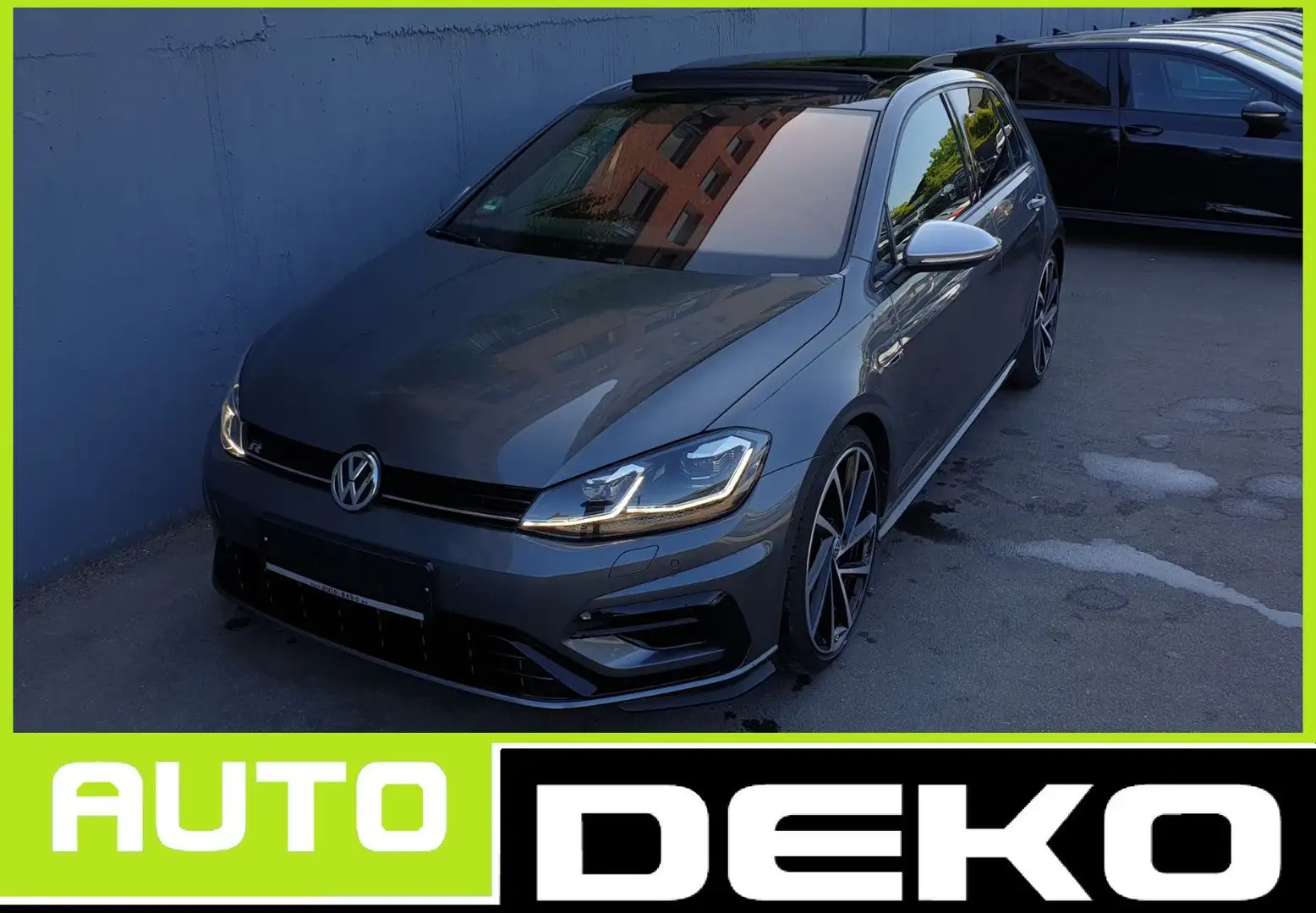 Volkswagen Golf 7 R DSG 4M Pano/Virtual/ACC/DCC/DYN/Keyless Grijs - 1