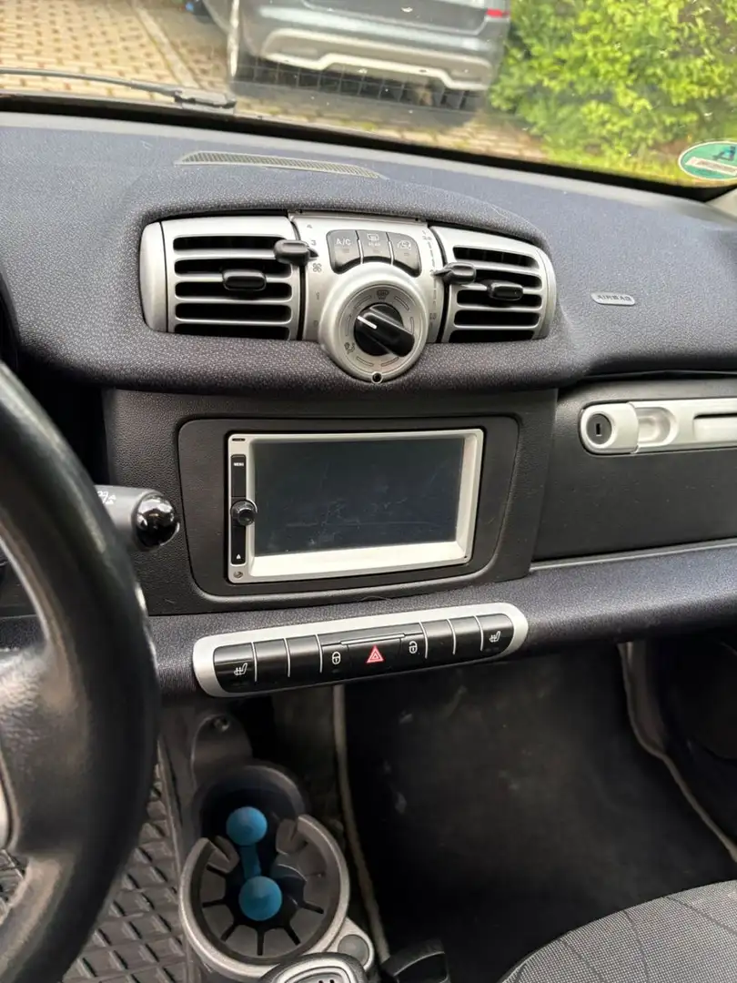 smart forTwo fortwo coupe CDI 40kW *Euro5 Silber - 2