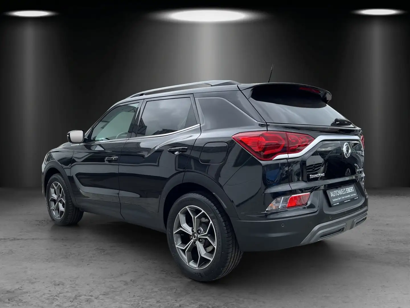 SsangYong Korando Ruby 1.5T-GDI Aut./LED/KAEMRA/NAVI/ACC/ Negru - 2