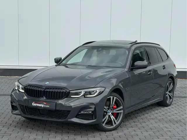 BMW 3 Series view 7