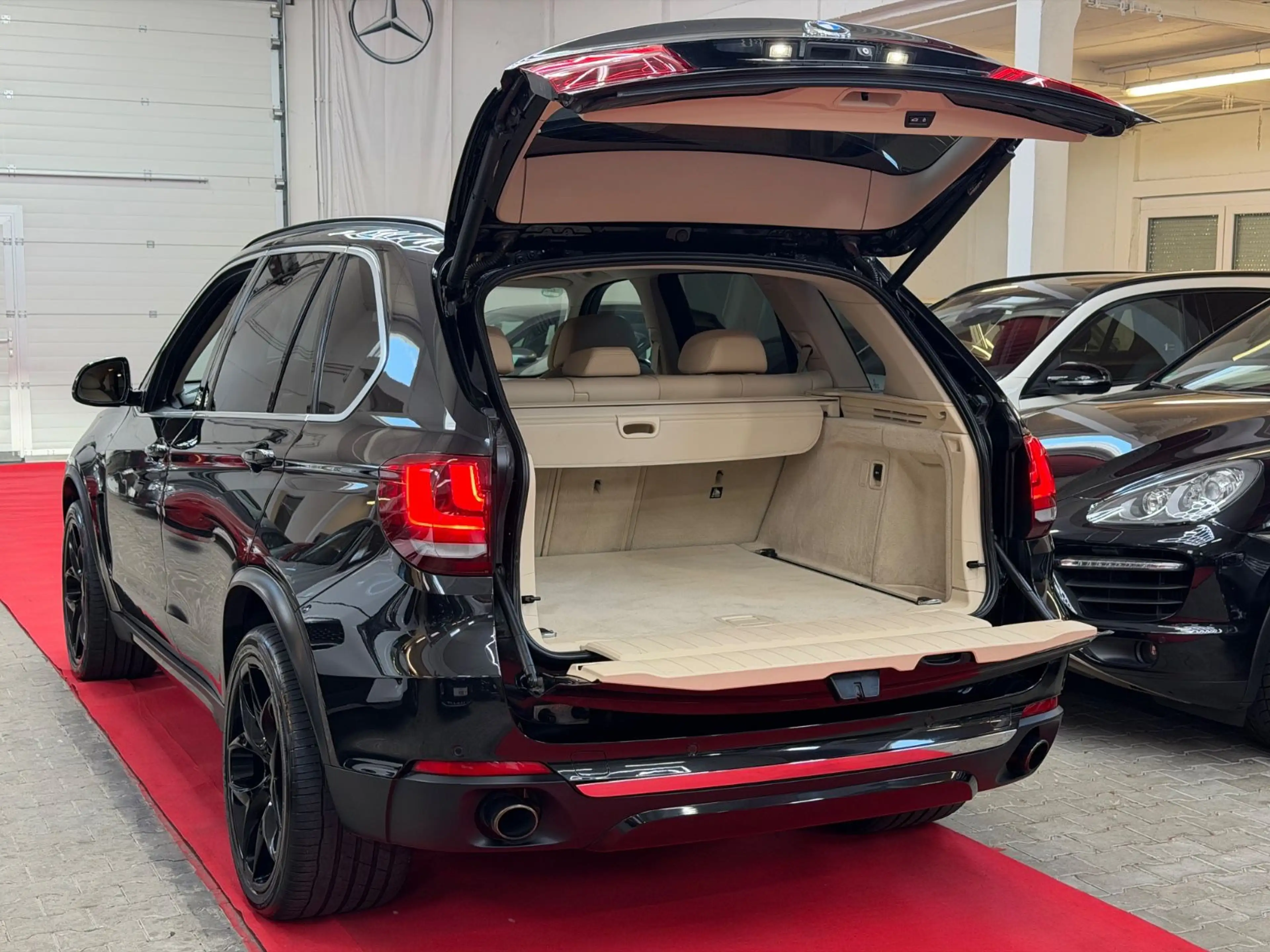 BMW X5 xDrive 35 I/Soft Close/TÜV 06.2028/Memory/RFK — photo 12