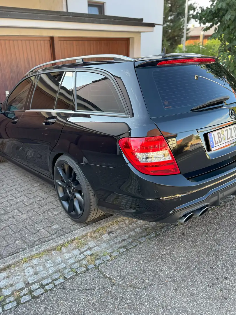 Mercedes-Benz C 63 AMG C 63 AMG T AMG SPEEDSHIFT MCT AMG Performance Package Schwarz - 2