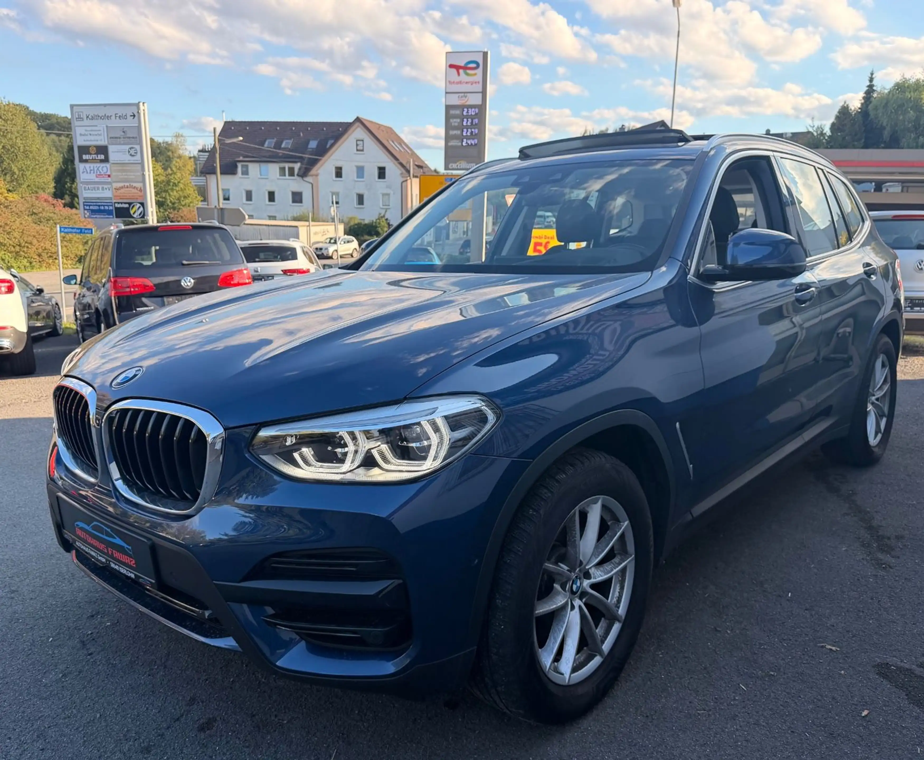 BMW X3 xDrive 20 i*AHK*KAMERA*ACC*PANO — photo 2