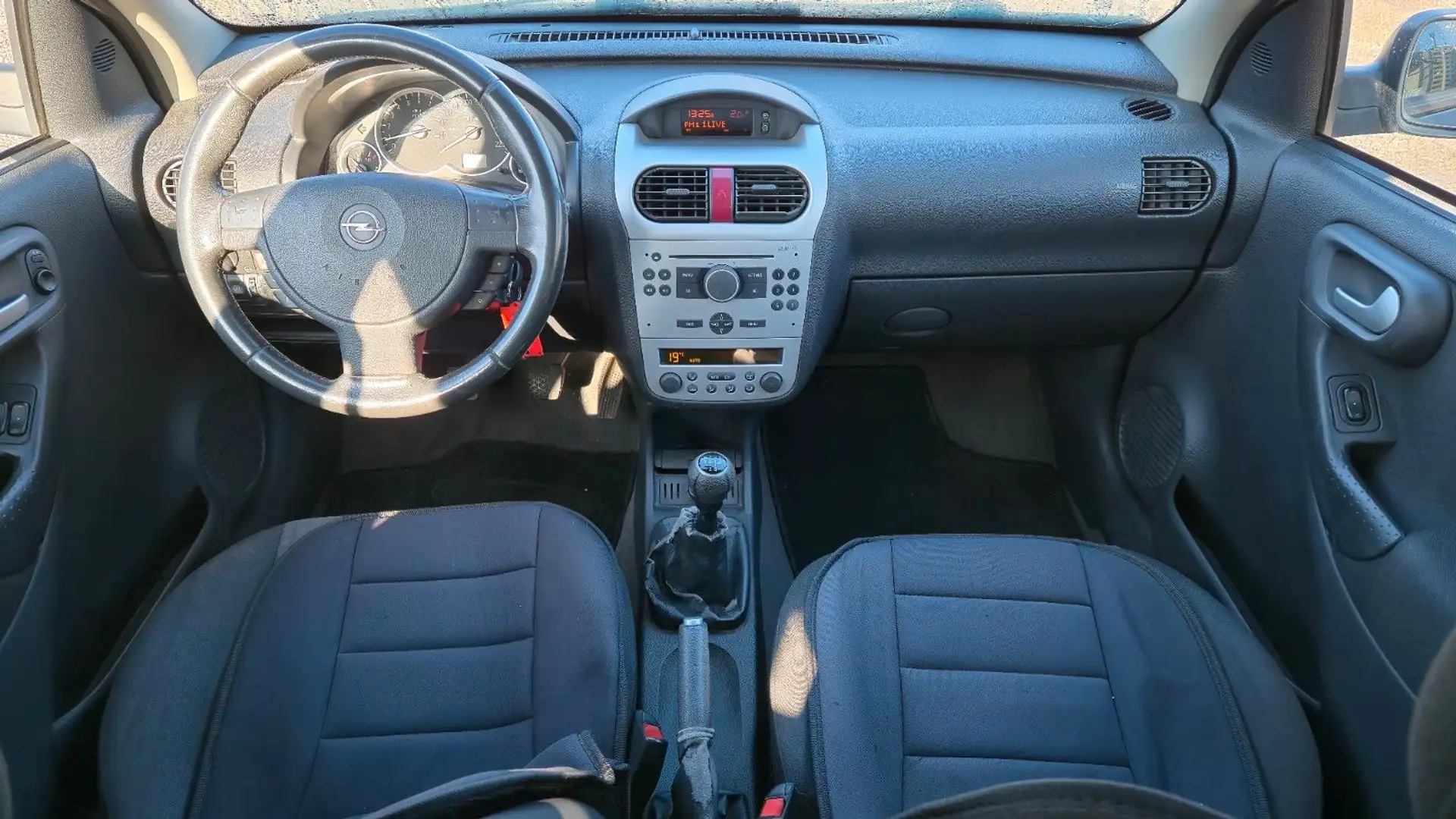 Opel Corsa C 1.0i -KEIN TÜV+KLIMA+MLF+CD SPIELER- Zwart - 2