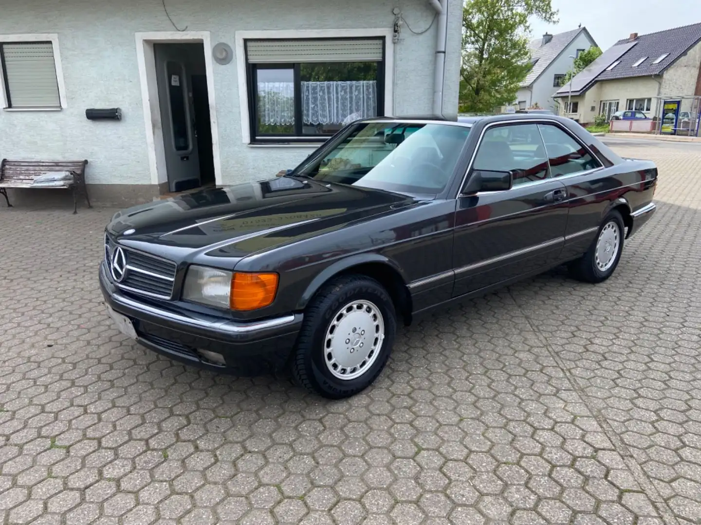 Mercedes-Benz 500 W126  500 SEC  Klima SSD Automatik TÜV 05/25 Zwart - 2