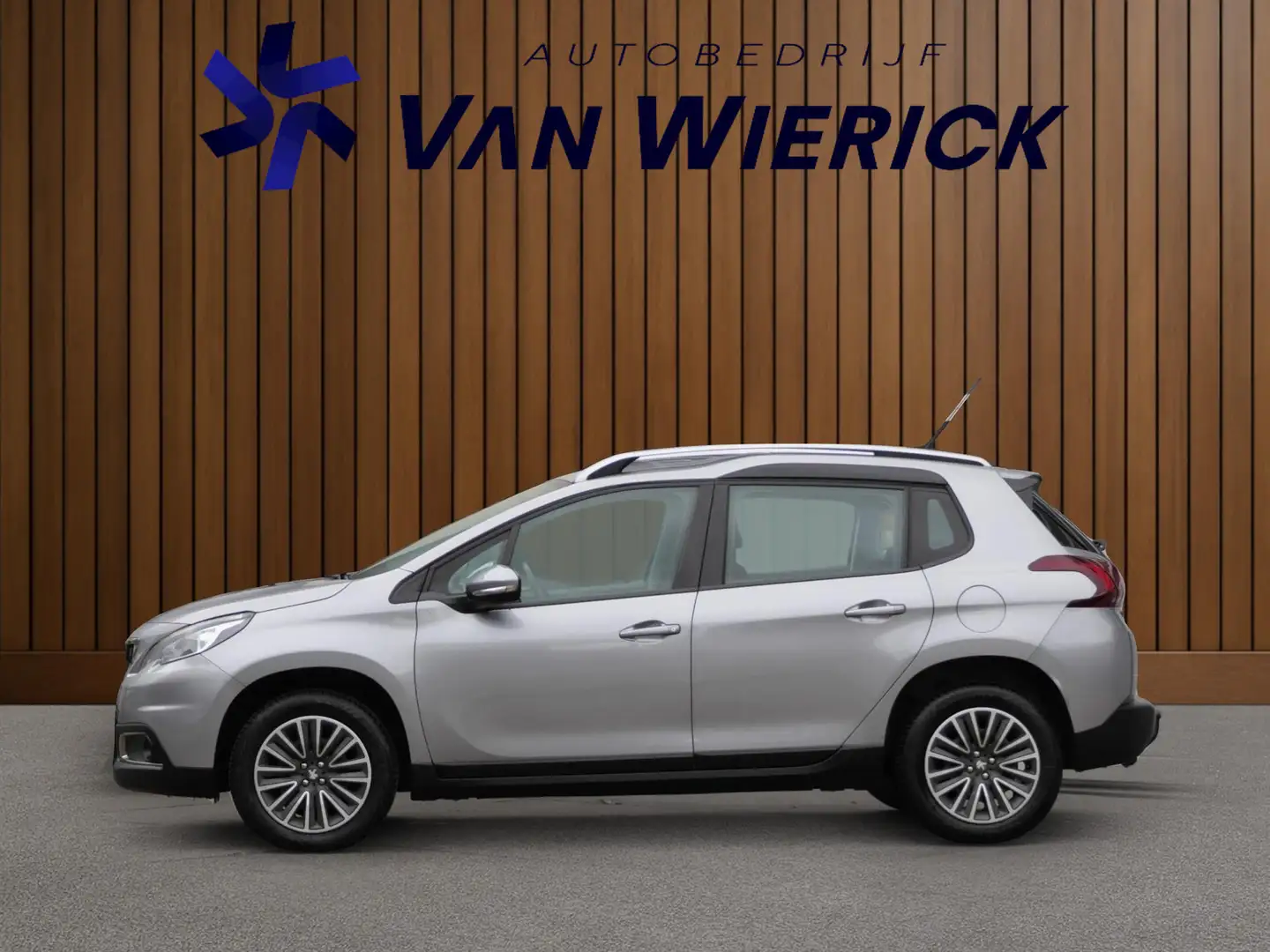 Peugeot 2008 1.2 PureTech Active | Carplay | Cruise | Trekhaak Grijs - 2