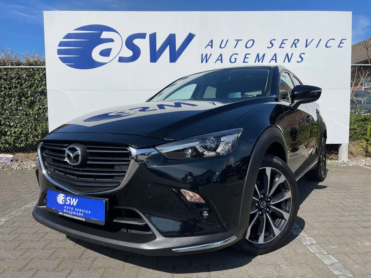Mazda CX-3 2.0 SkyActiv-G 121 Luxury | Navi | Camera | HUD | Zwart - 2