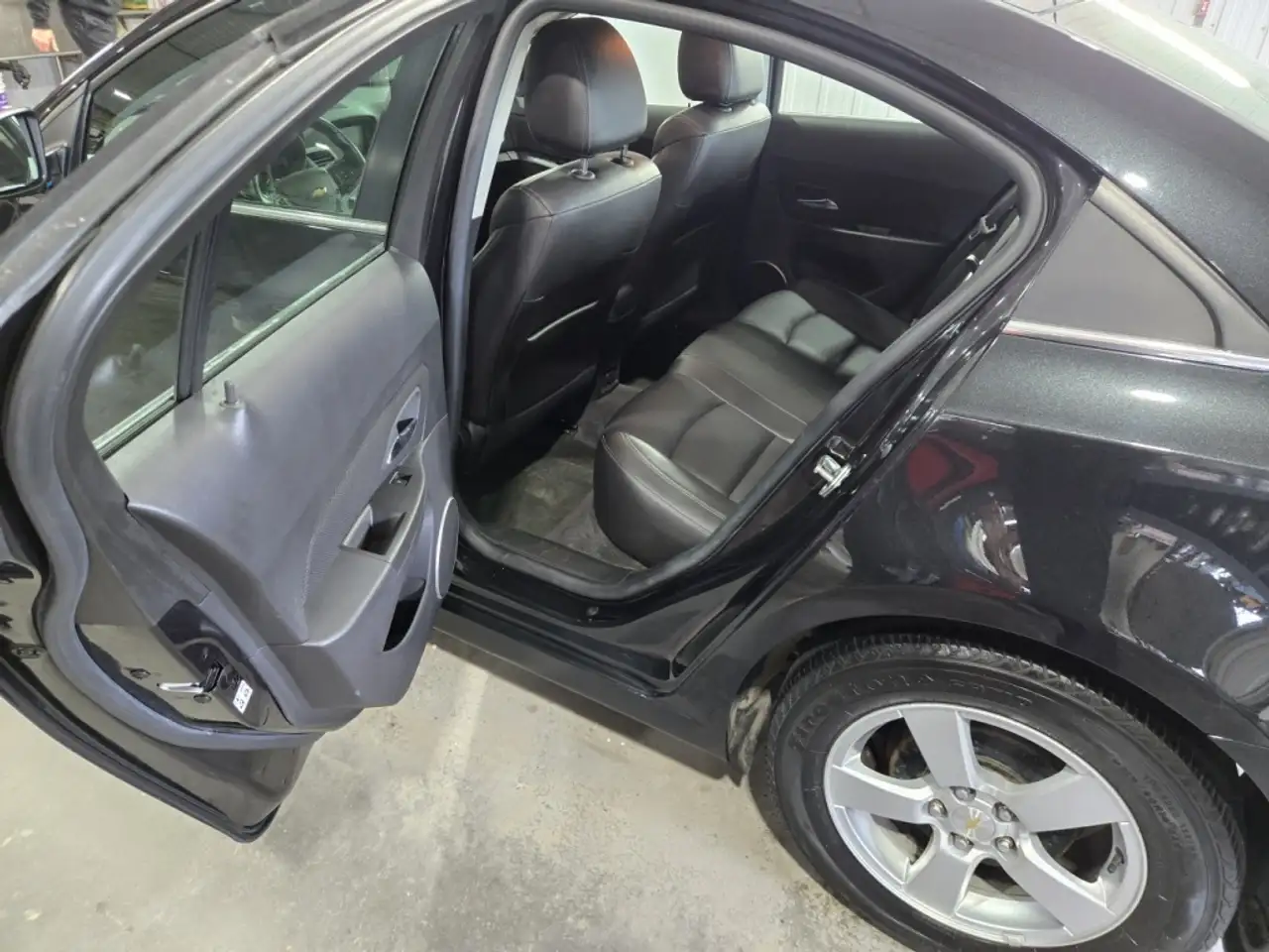 Chevrolet Cruze photo Chevrolet Cruze