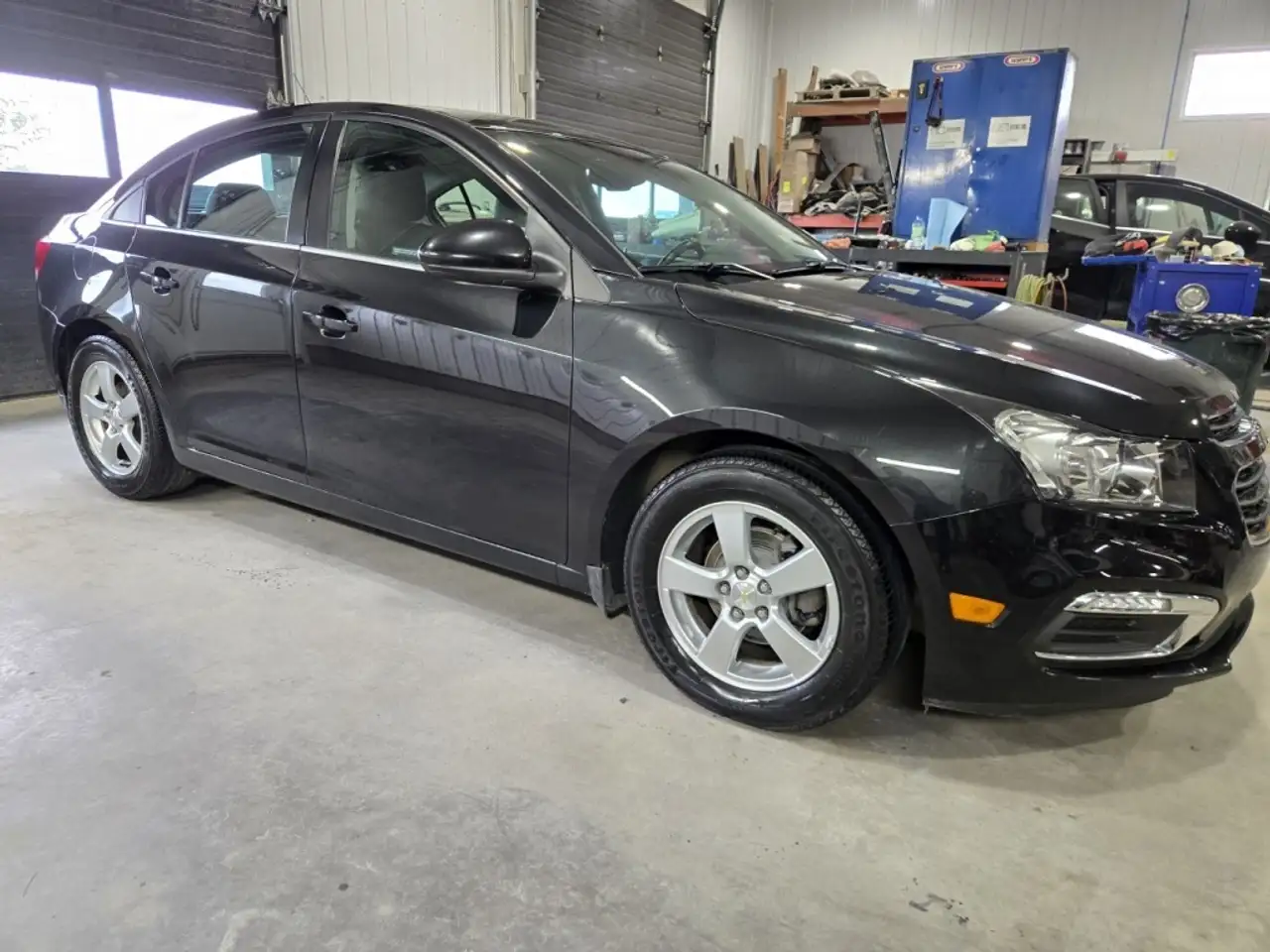 Chevrolet Cruze photo Chevrolet Cruze