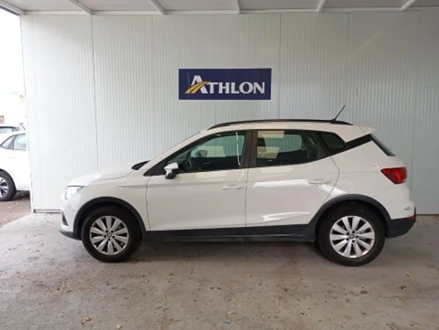 SEAT Arona 1.0 TSI Ecomotive S&S Style 110 Blanco - 2
