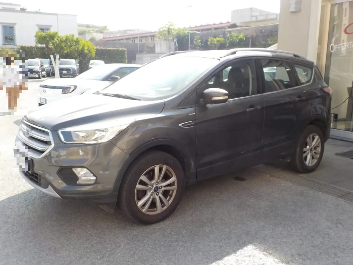 Ford Kuga 1.5 EcoBoost 120 CV S&S 2WD Plus Gris - 2