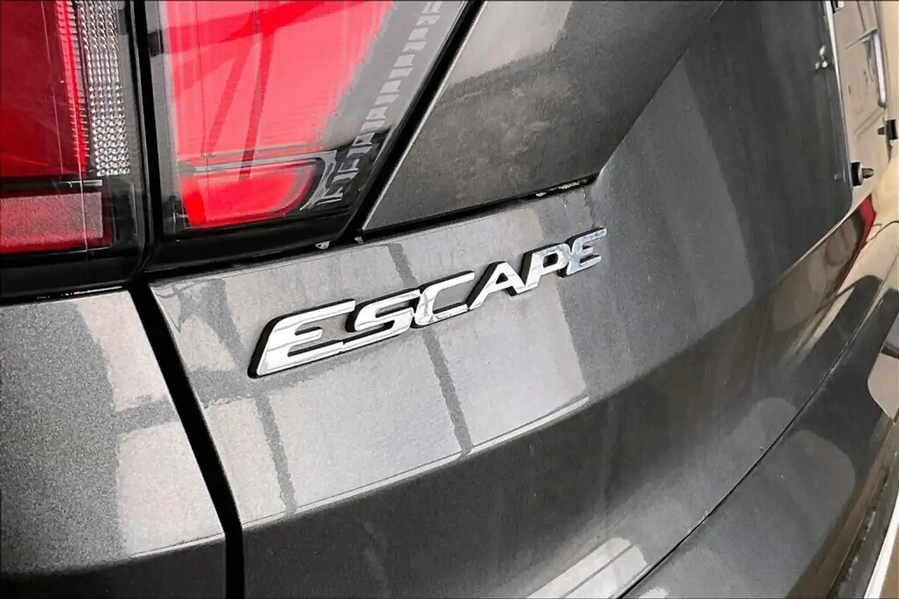 Ford Escape снимка Ford Escape