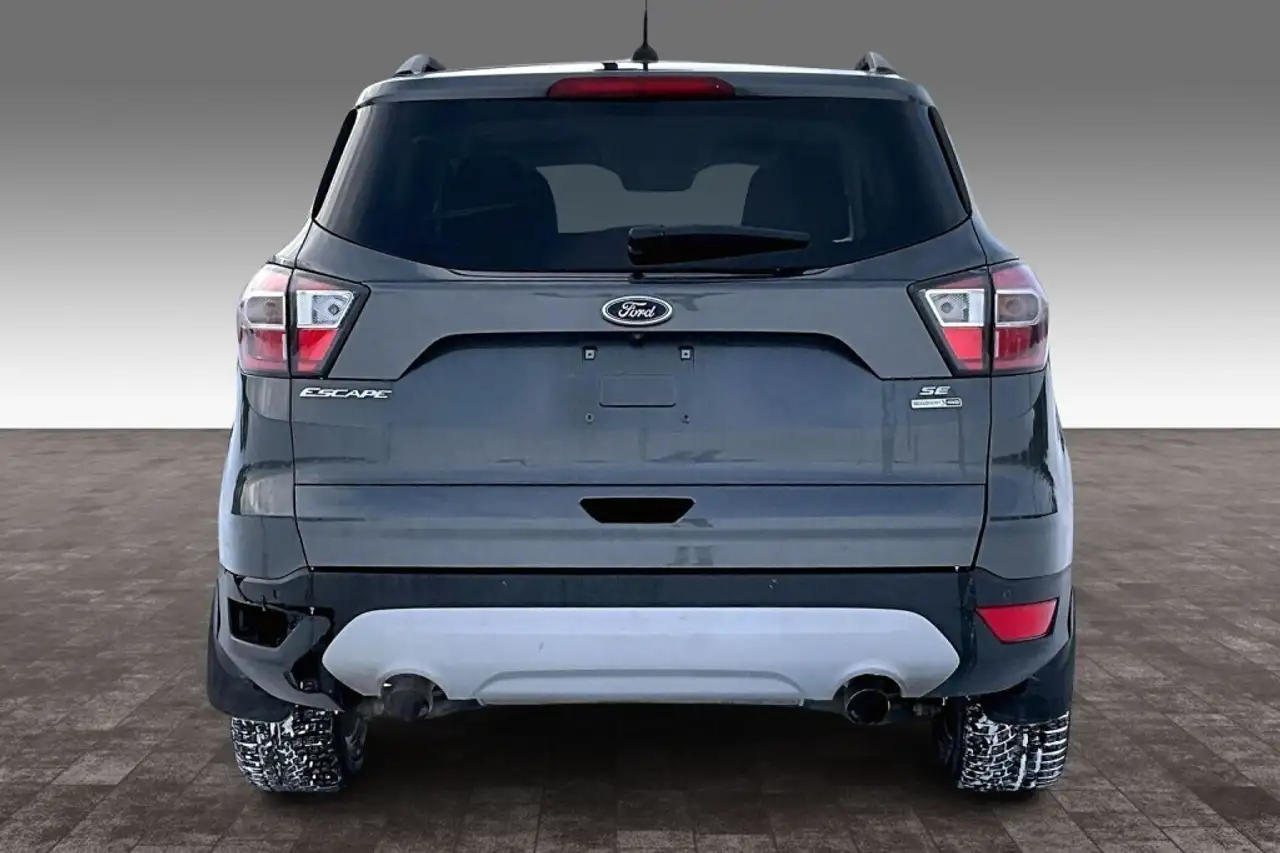 Ford Escape снимка Ford Escape