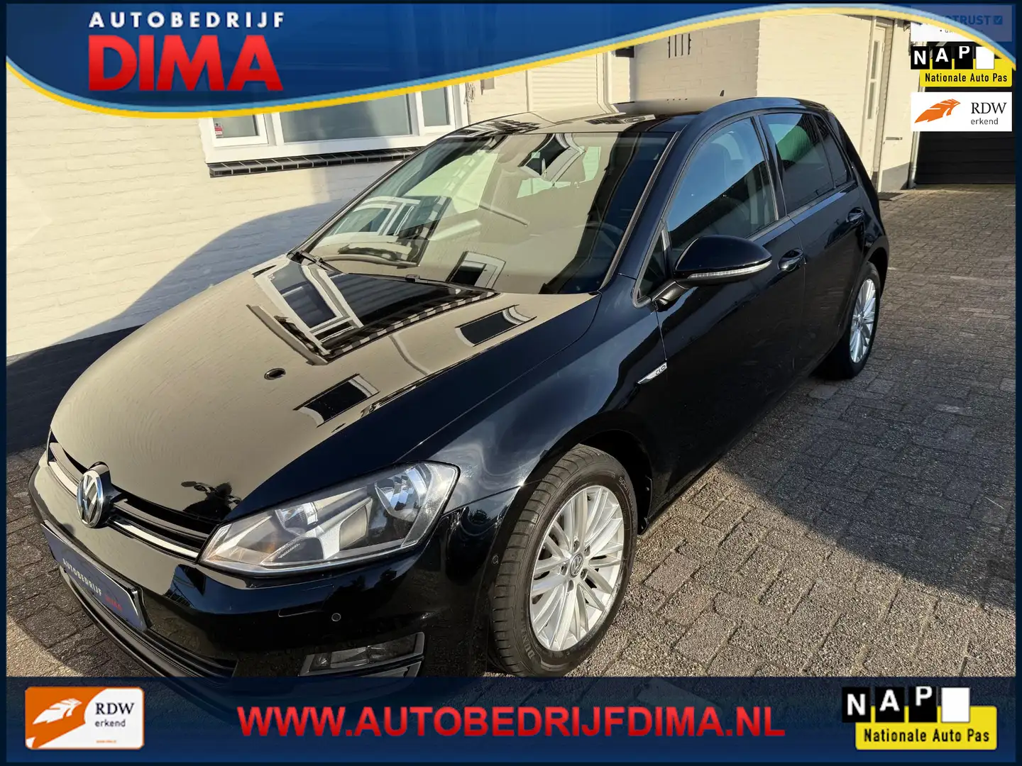 Volkswagen Golf 1.2 TSI CUP Edition/ Navi/ ECC/ Stoelverwarming/ P Zwart - 1