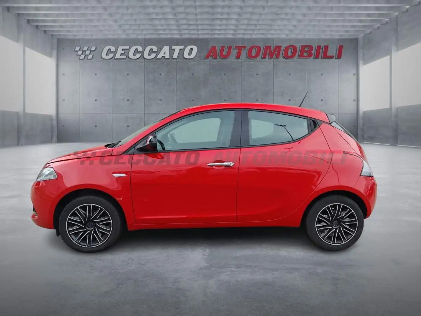 Lancia Ypsilon Ypsilon 1.0 firefly hybrid Silver s&s 70cv Rouge - 2