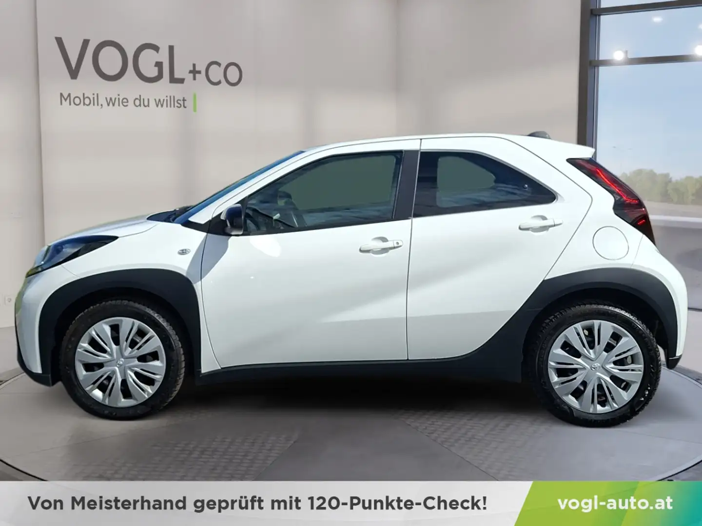 Toyota Aygo X AYGO X 1.0 5 Play Weiß - 2