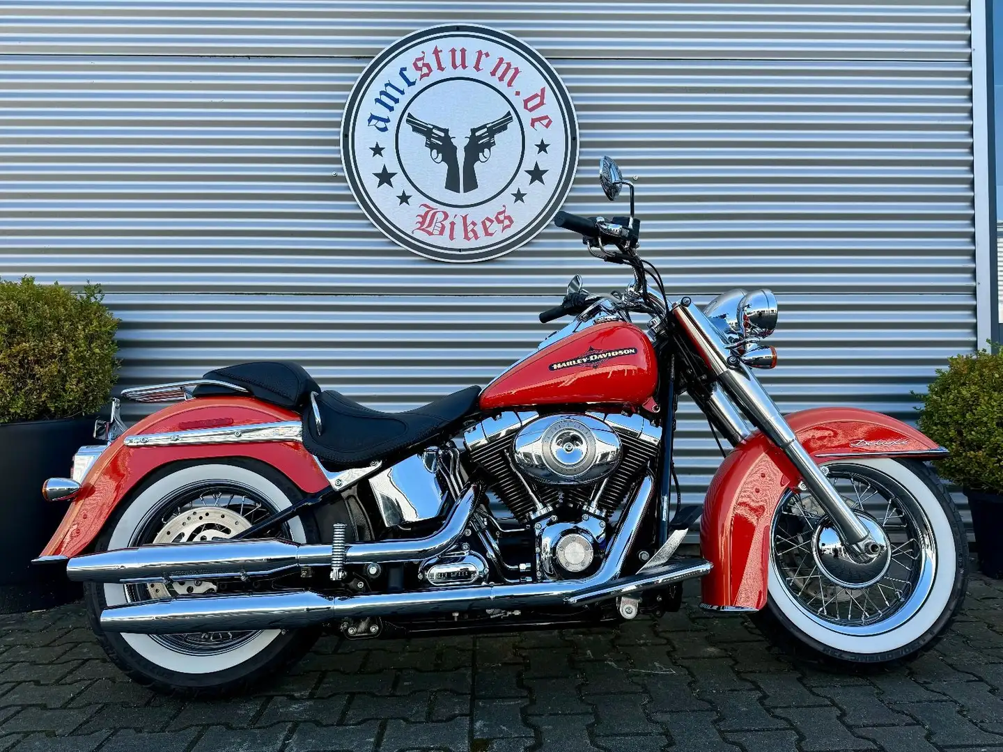 Harley-Davidson FLSTNI DeLuxe HD Special Paint Oranje - 1
