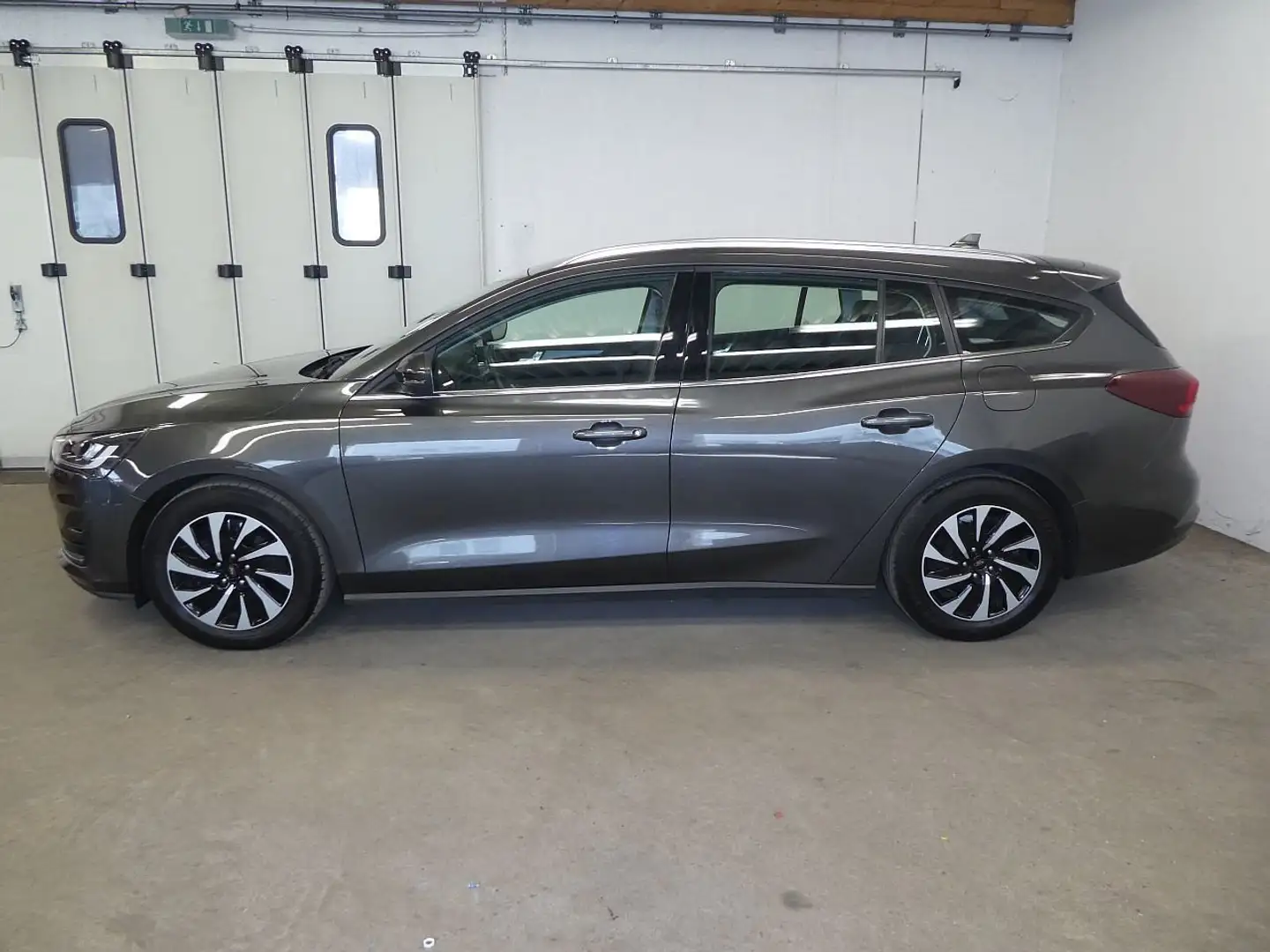 Ford Focus 1.5 EcoBlue Titanium Style Aut. LED, Winter-Paket Grau - 2