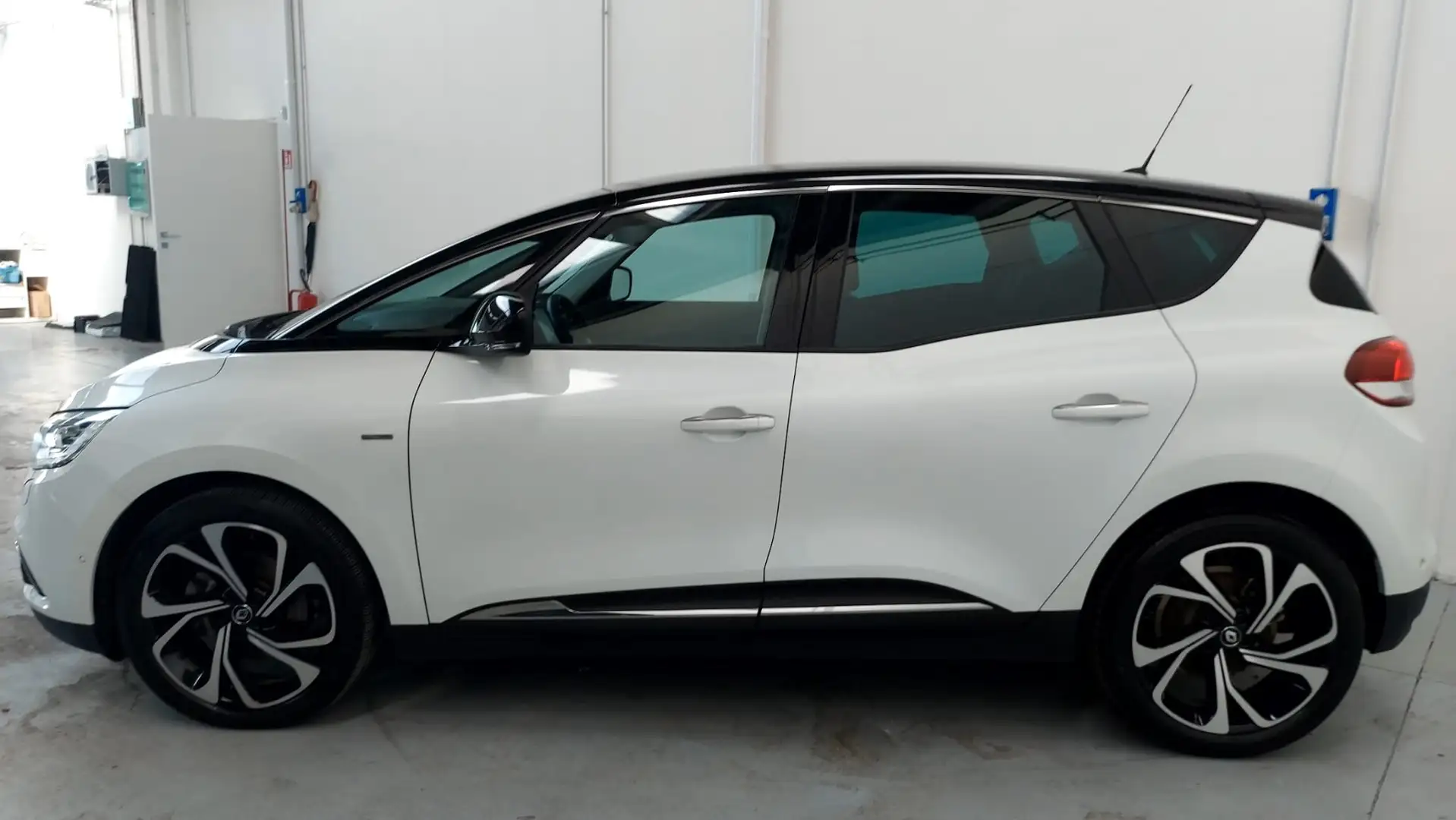 Renault Scenic Scenic 1.6 dci energy Bose 160cv edc - 2