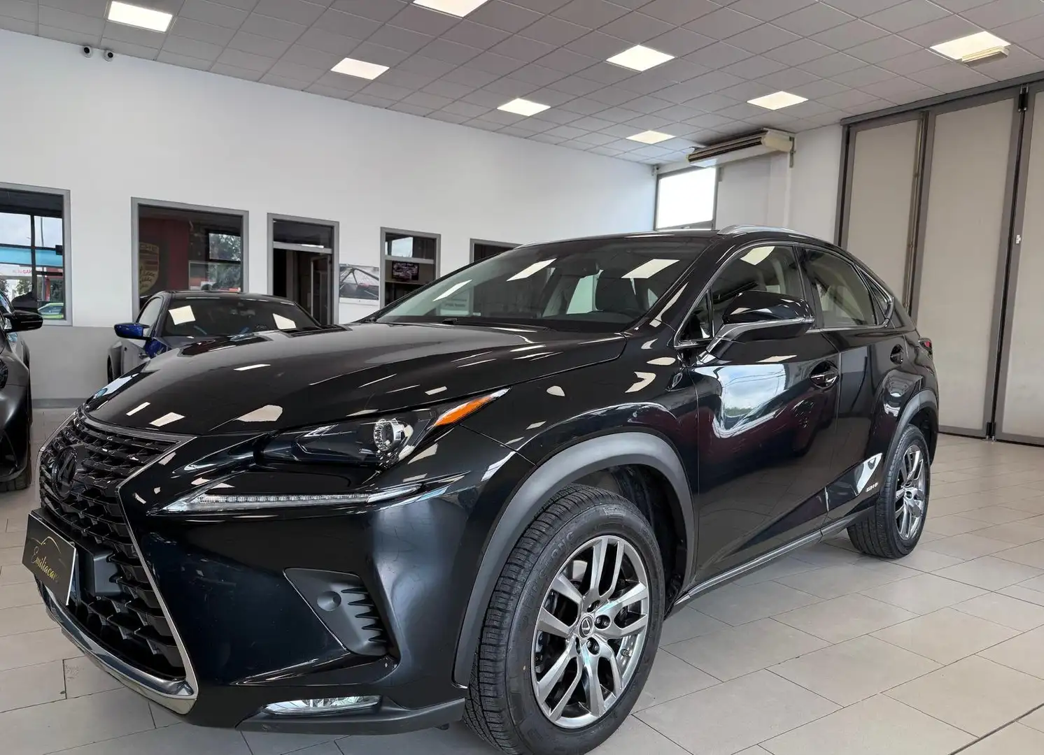 Lexus NX 300 NX I 2018 300h 2.5 F Sport 4wd cvt in garanzia uff Noir - 2