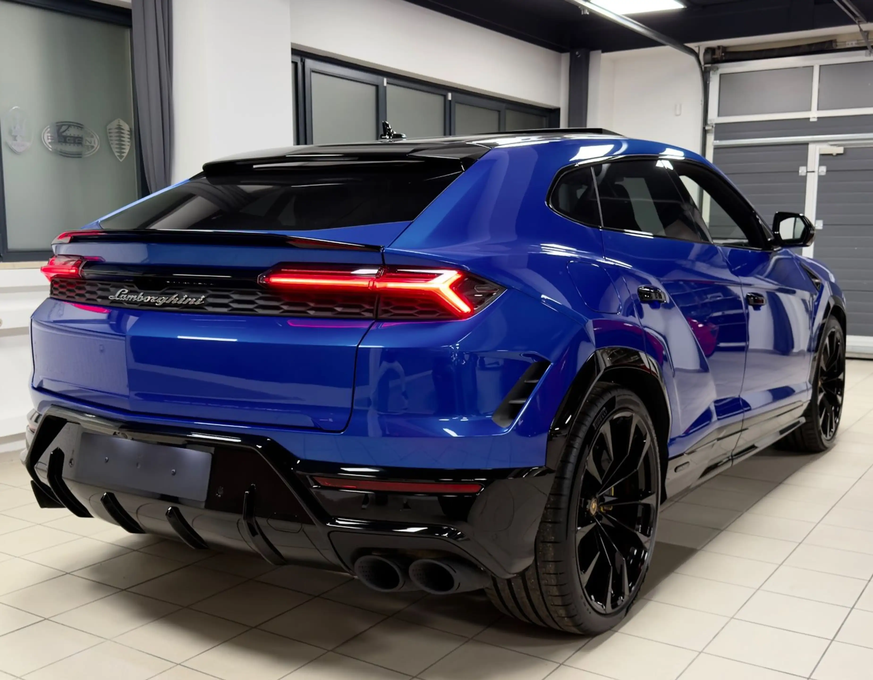 Lamborghini Urus URUS SE CARBON B&O MASSAGE PANO HEADUP FULLOPT!! — photo 8
