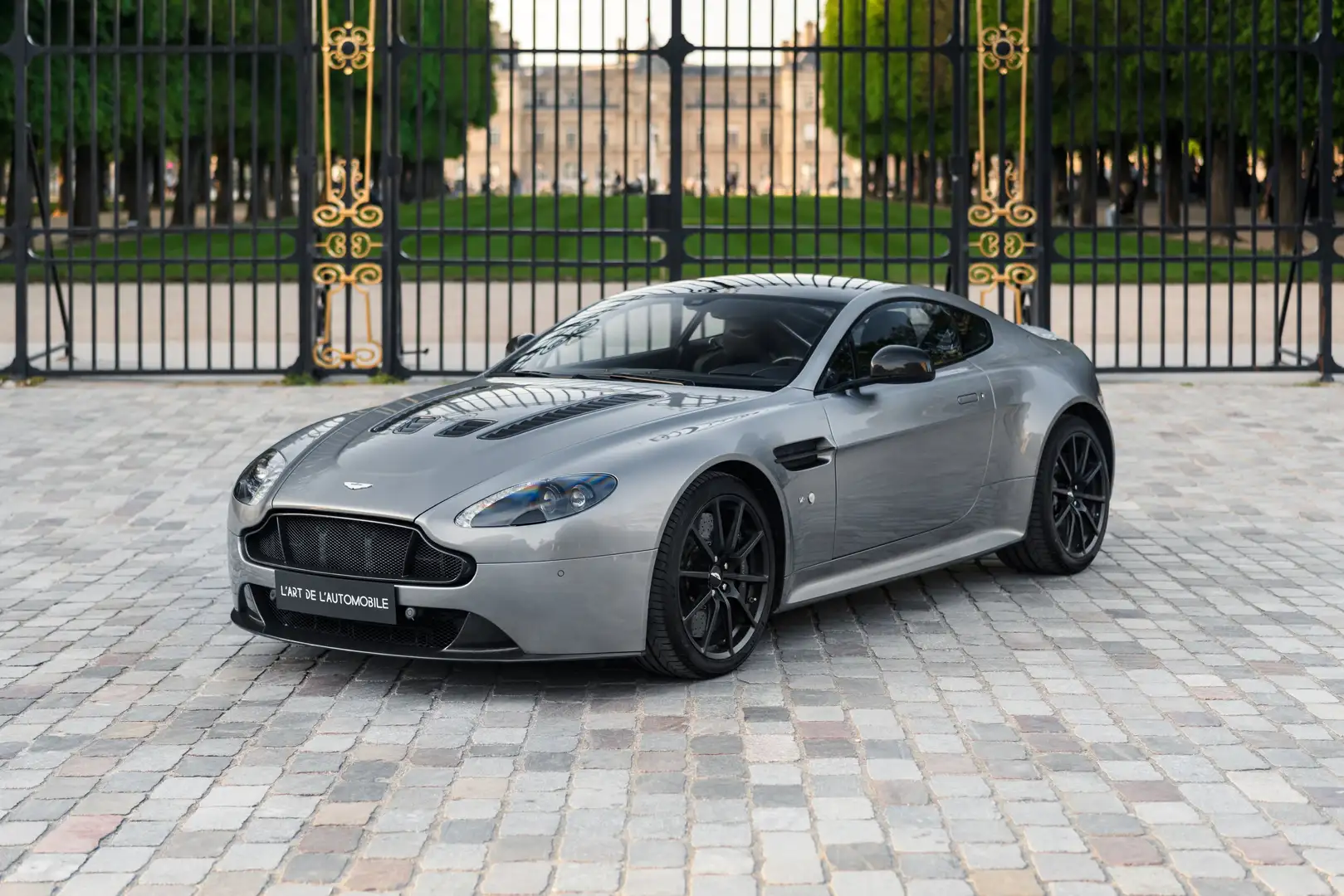 Aston Martin Vantage V12 S - Tungsten Grey, full carbon, serviced Gris - 1