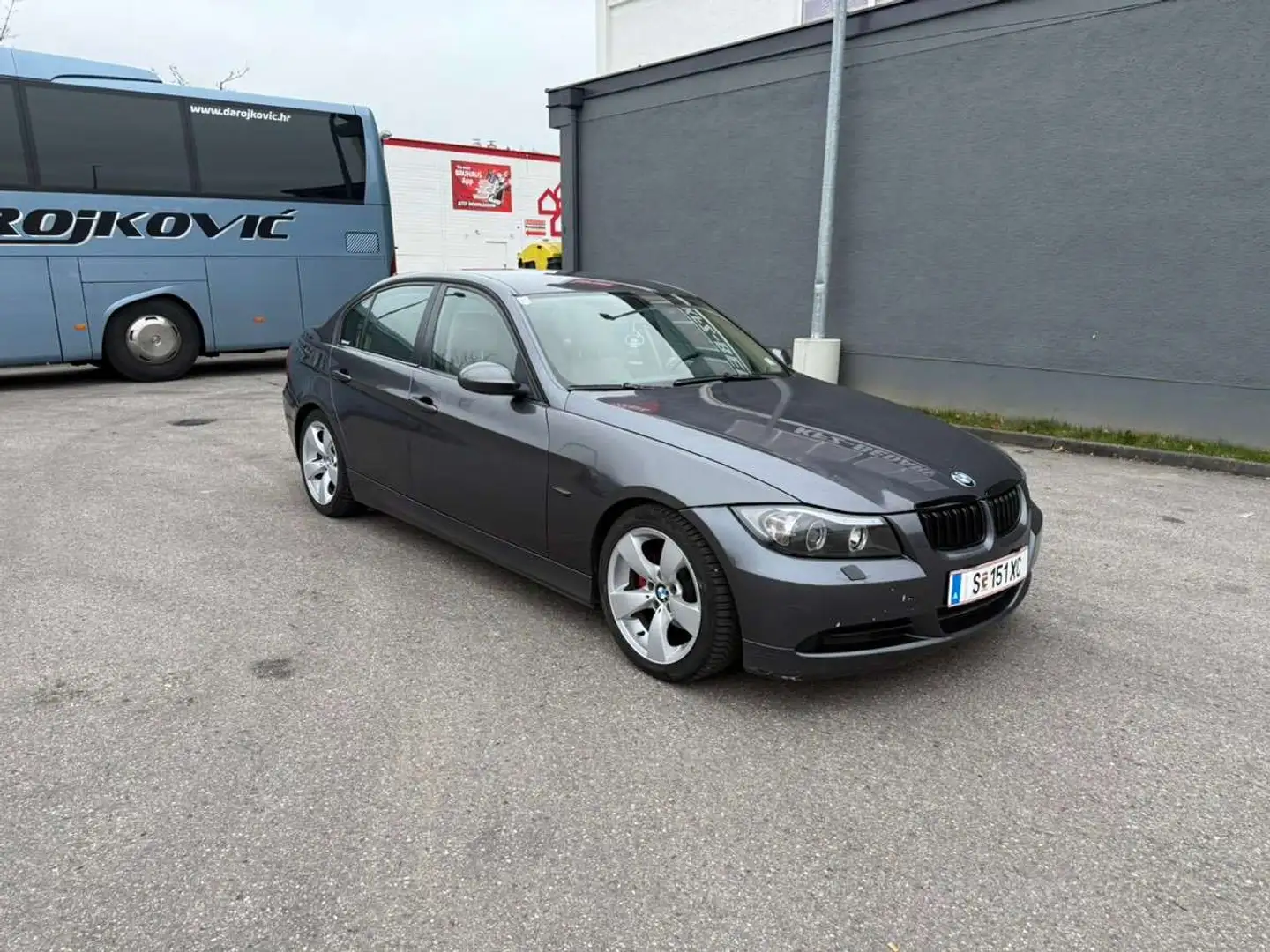 BMW 320 320d Grau - 1