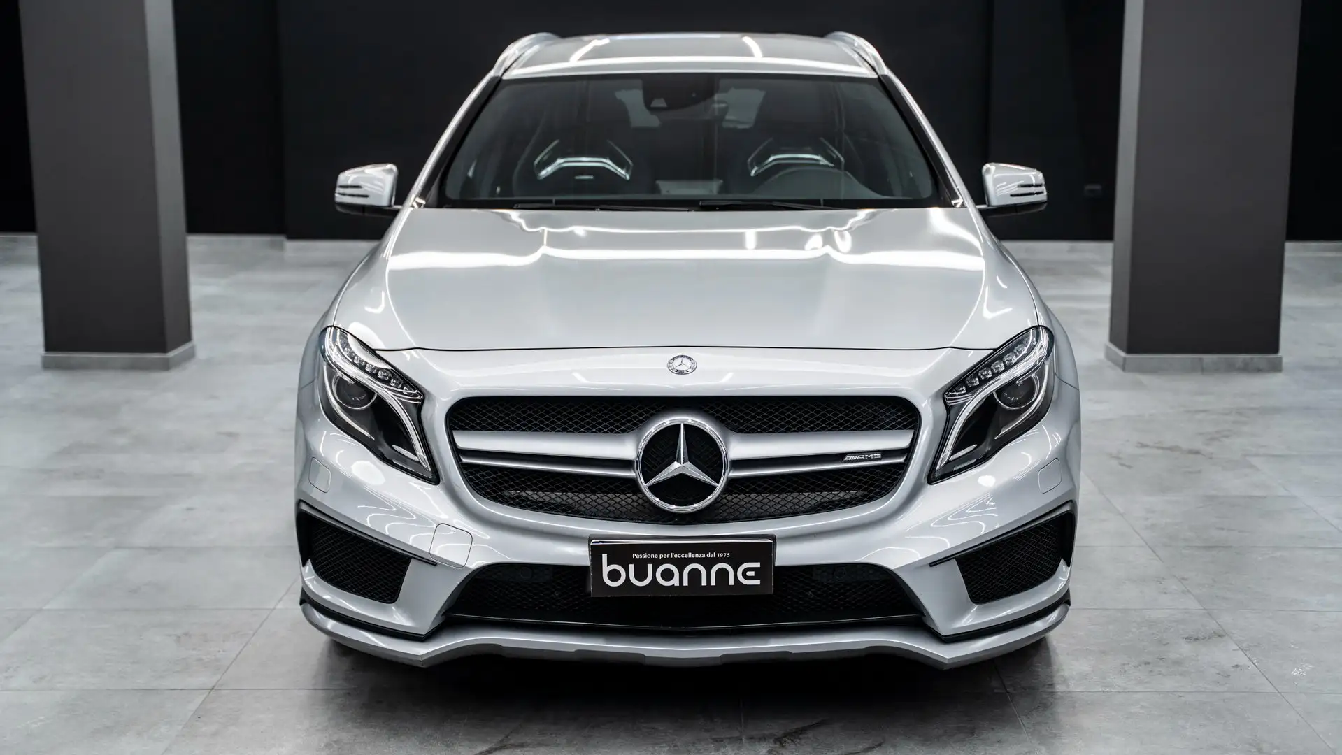 Mercedes-Benz GLA 45 AMG 4matic 360Cv Auto Sedili Recaro Nav Italy Km Certi srebrna - 2