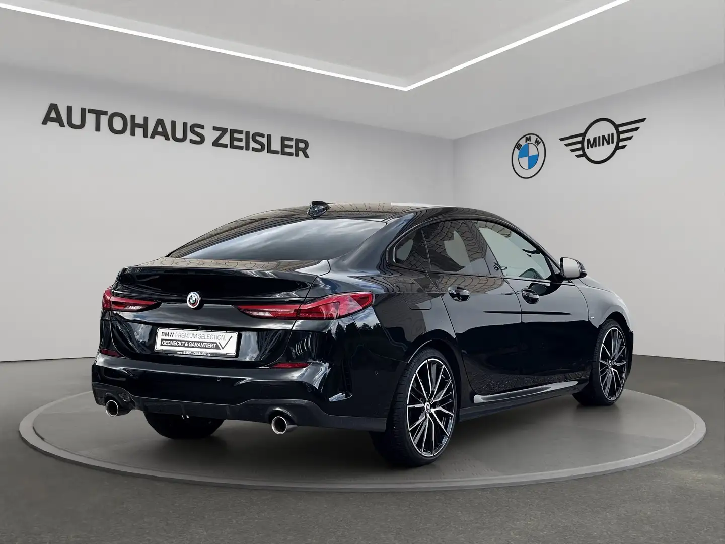 BMW 220 i Gran Coupé M SPORTPAKET HarmanKardon Lenkradheiz Schwarz - 2