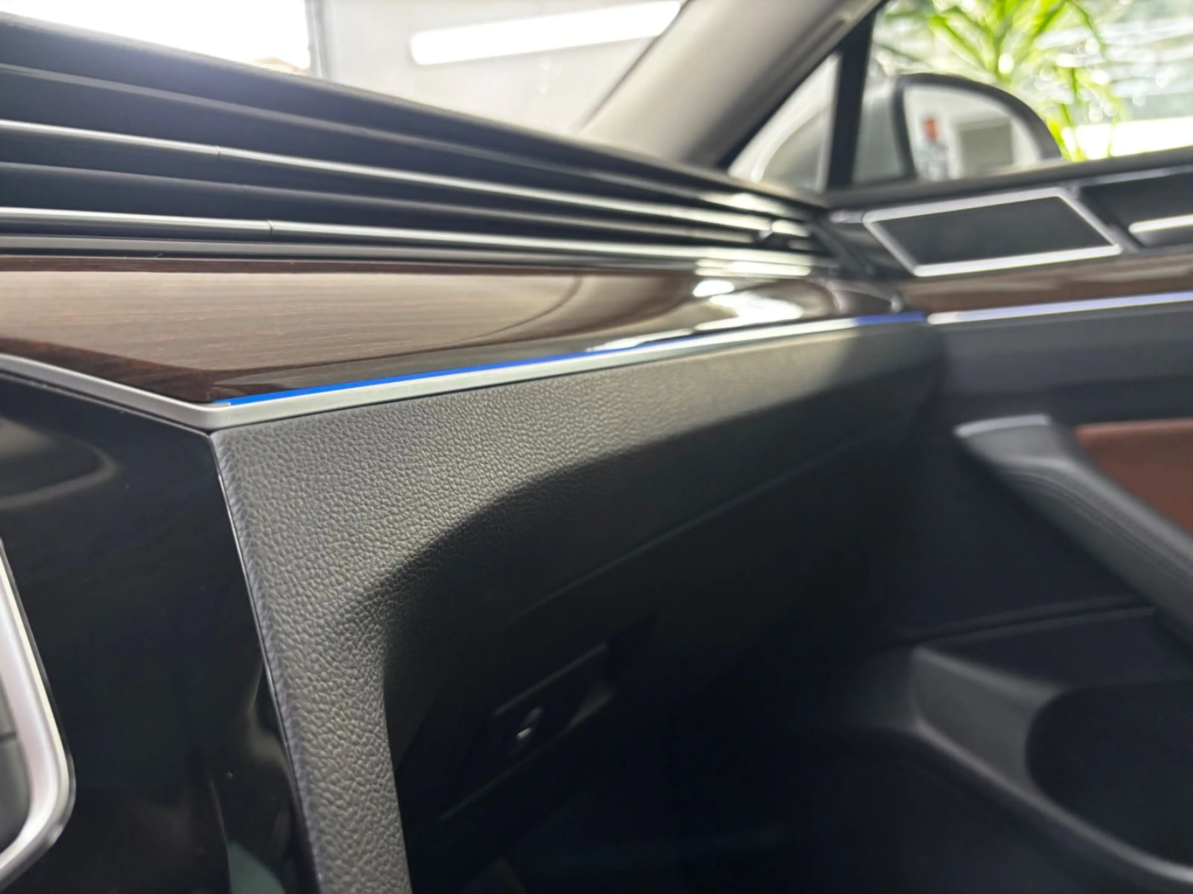 Volkswagen Passat 2.0 TDI Lim. Highline R-Line*LED*Digital* — photo 17