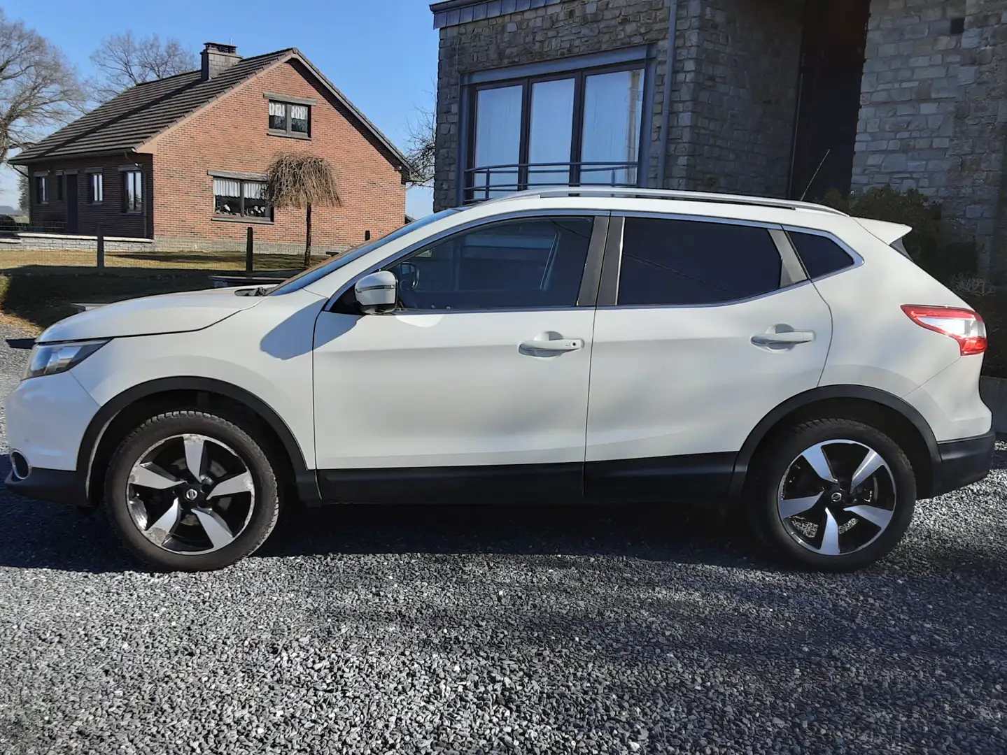 Nissan Qashqai 4X4 Белый - 2