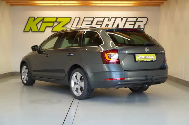 Skoda Octavia view 7