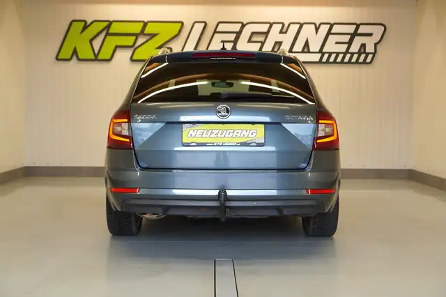Skoda Octavia view 5
