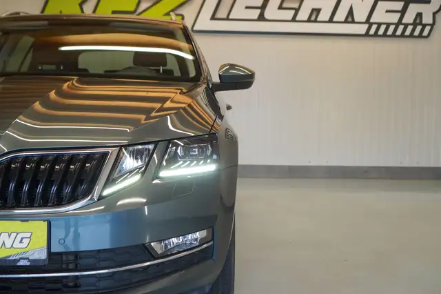 Skoda Octavia view 10