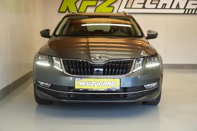 Skoda Octavia view 9