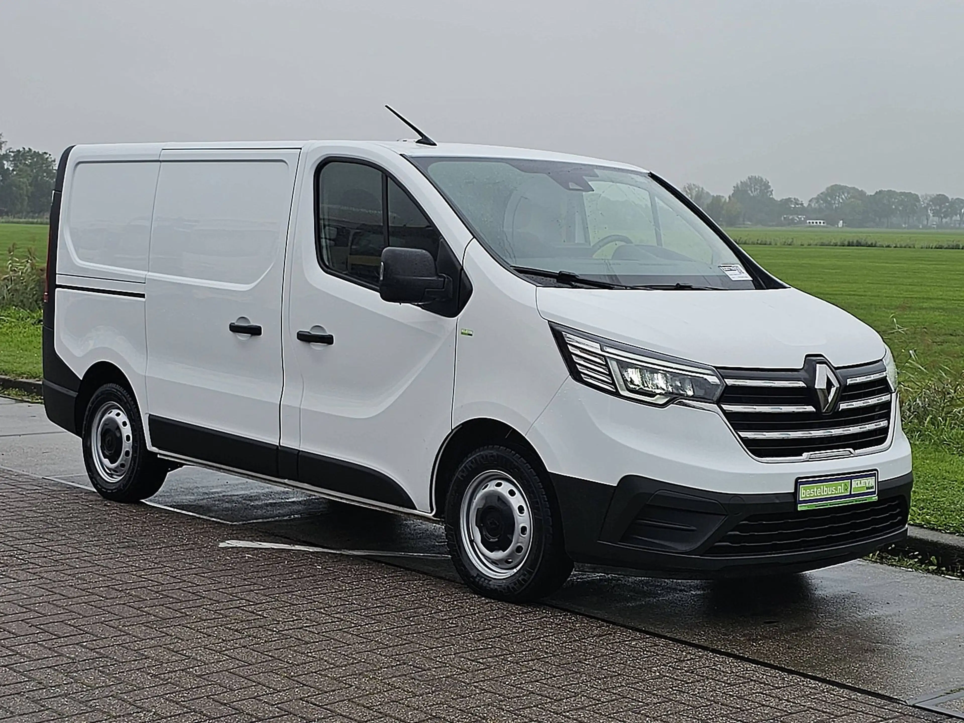 Renault Trafic 2.0 DCI BDCI 130 L1H1 — photo 5