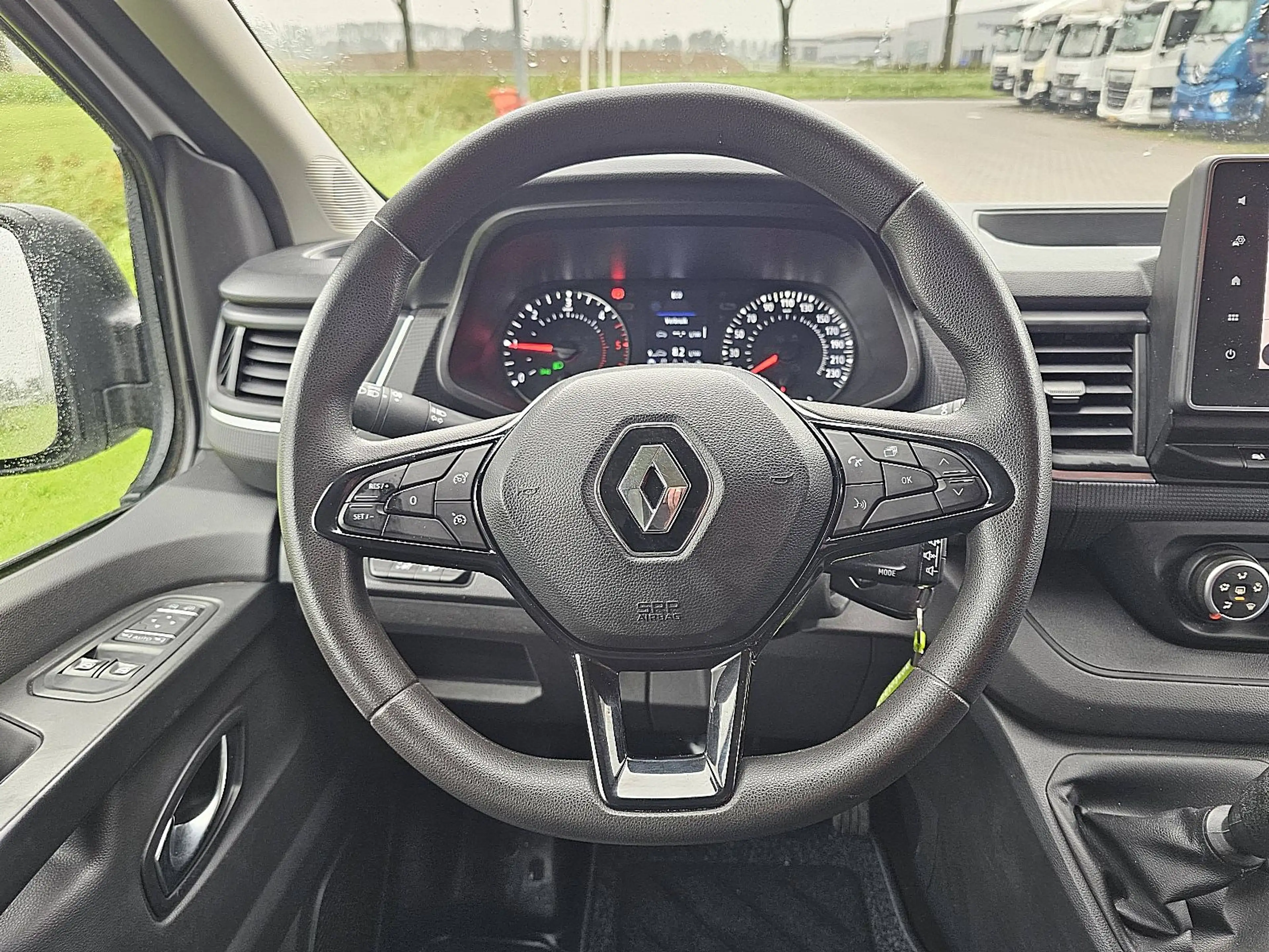 Renault Trafic 2.0 DCI BDCI 130 L1H1 — photo 10