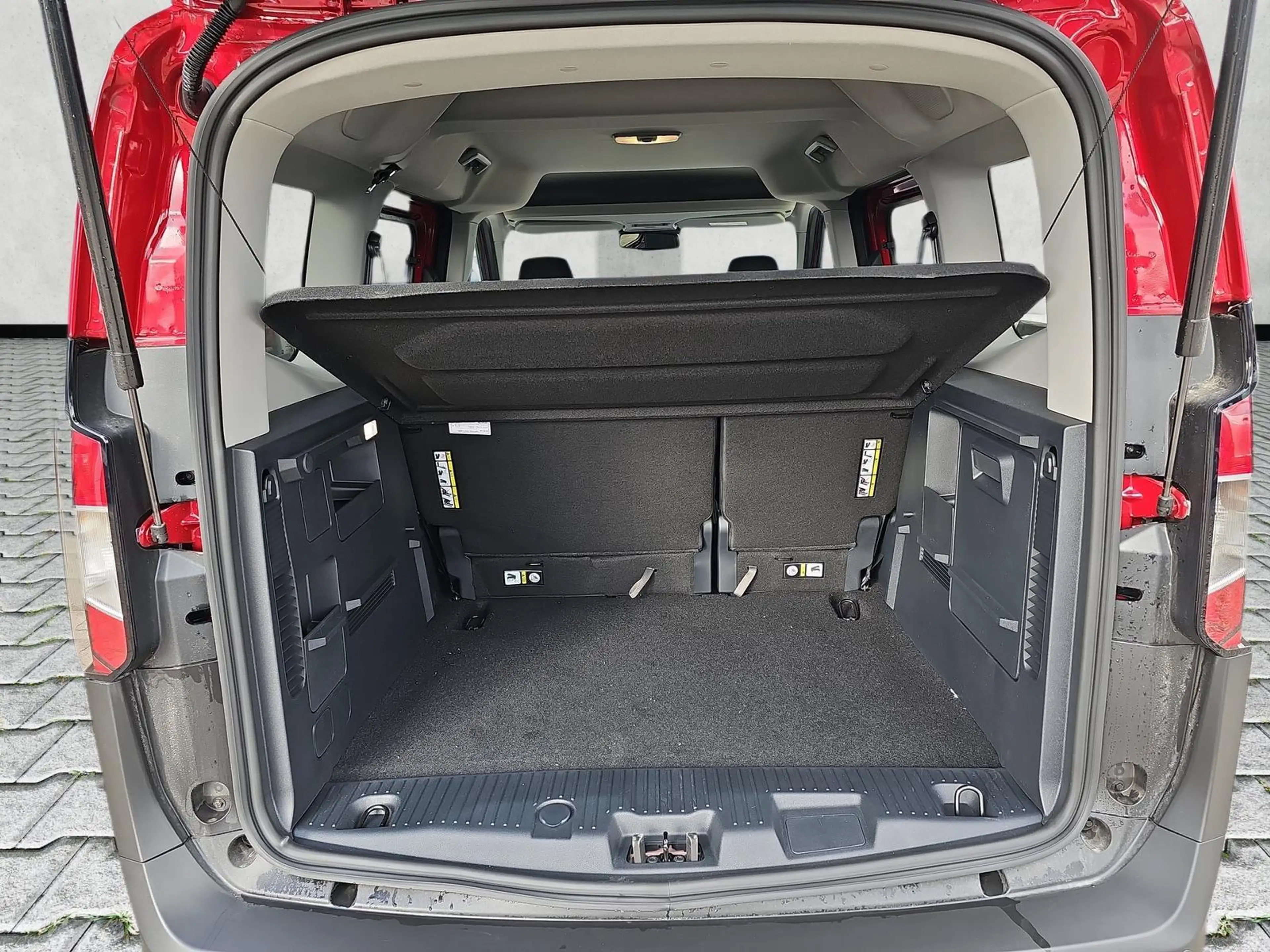 Ford Tourneo Courier Trend 1.0 EB 5JGar Kamera AHK 92 kW (125 PS), S... — photo 14