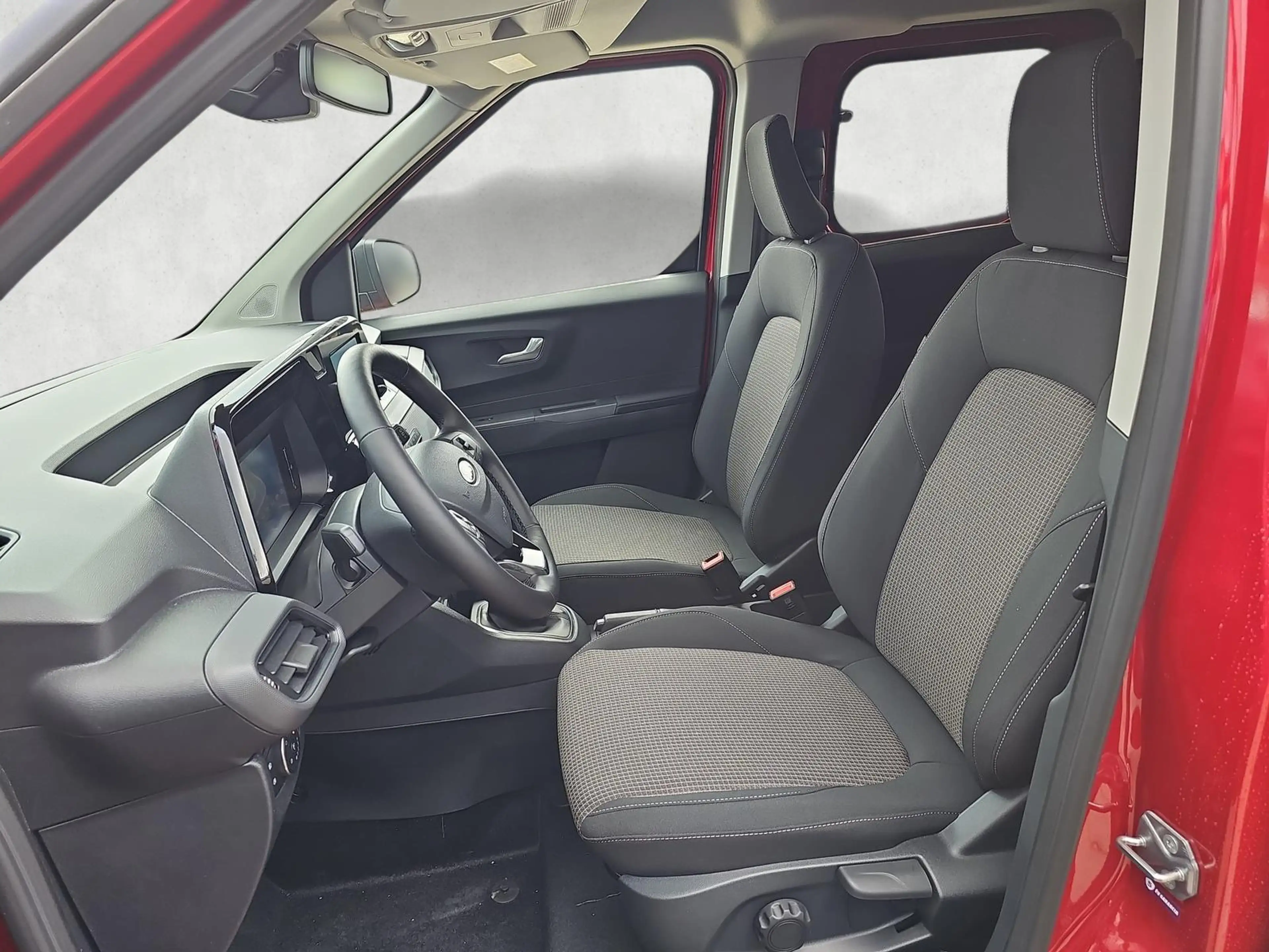 Ford Tourneo Courier Trend 1.0 EB 5JGar Kamera AHK 92 kW (125 PS), S... — photo 9