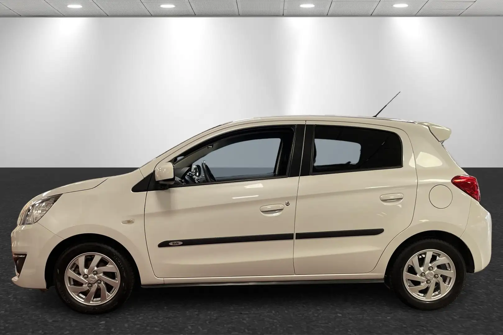 Mitsubishi Space Star 1.0 Active Wit - 2